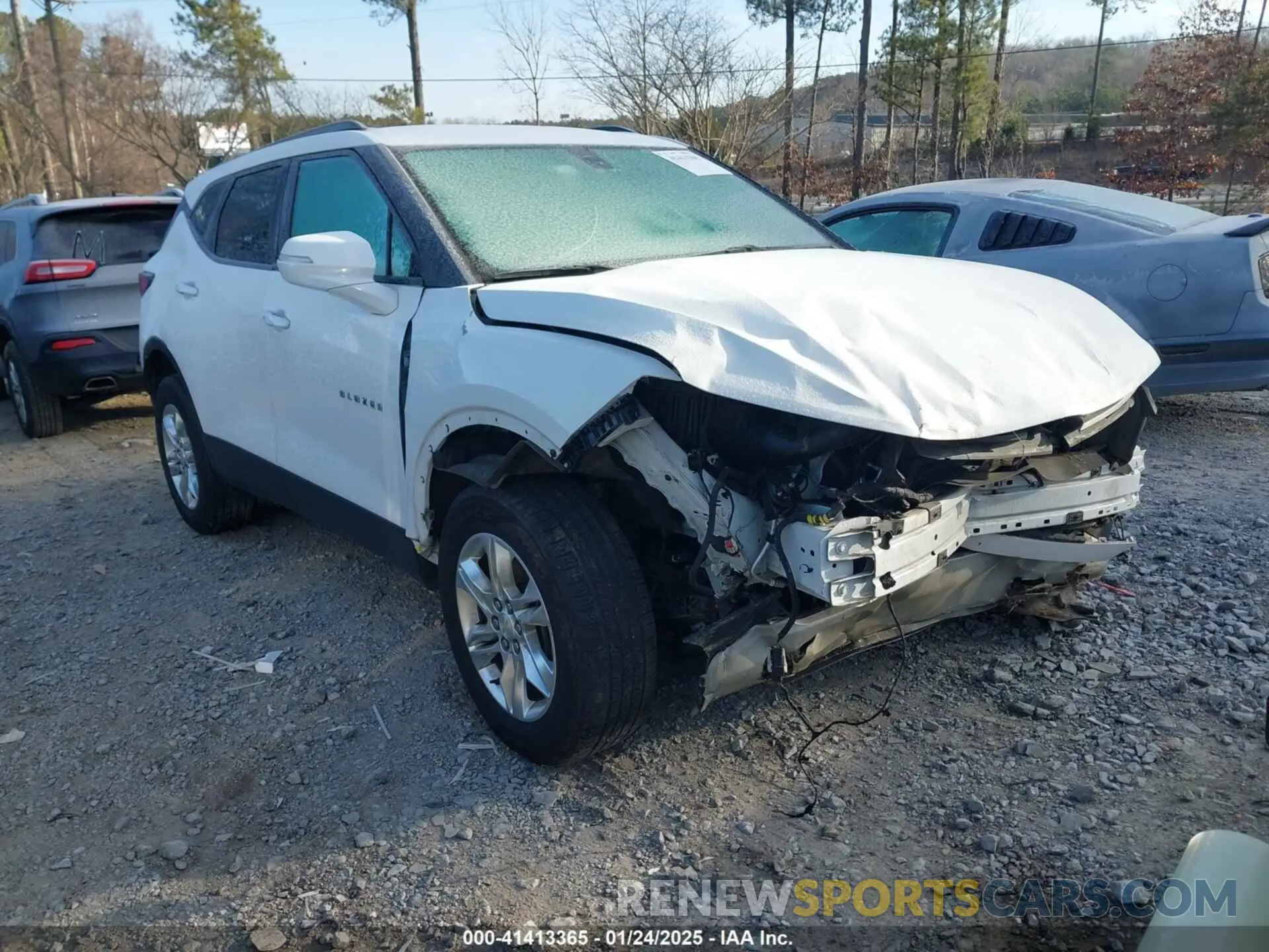 1 Photograph of a damaged car 3GNKBBRA4LS589567 CHEVROLET BLAZER 2020
