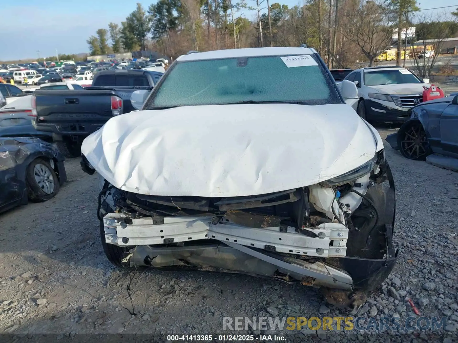 11 Photograph of a damaged car 3GNKBBRA4LS589567 CHEVROLET BLAZER 2020
