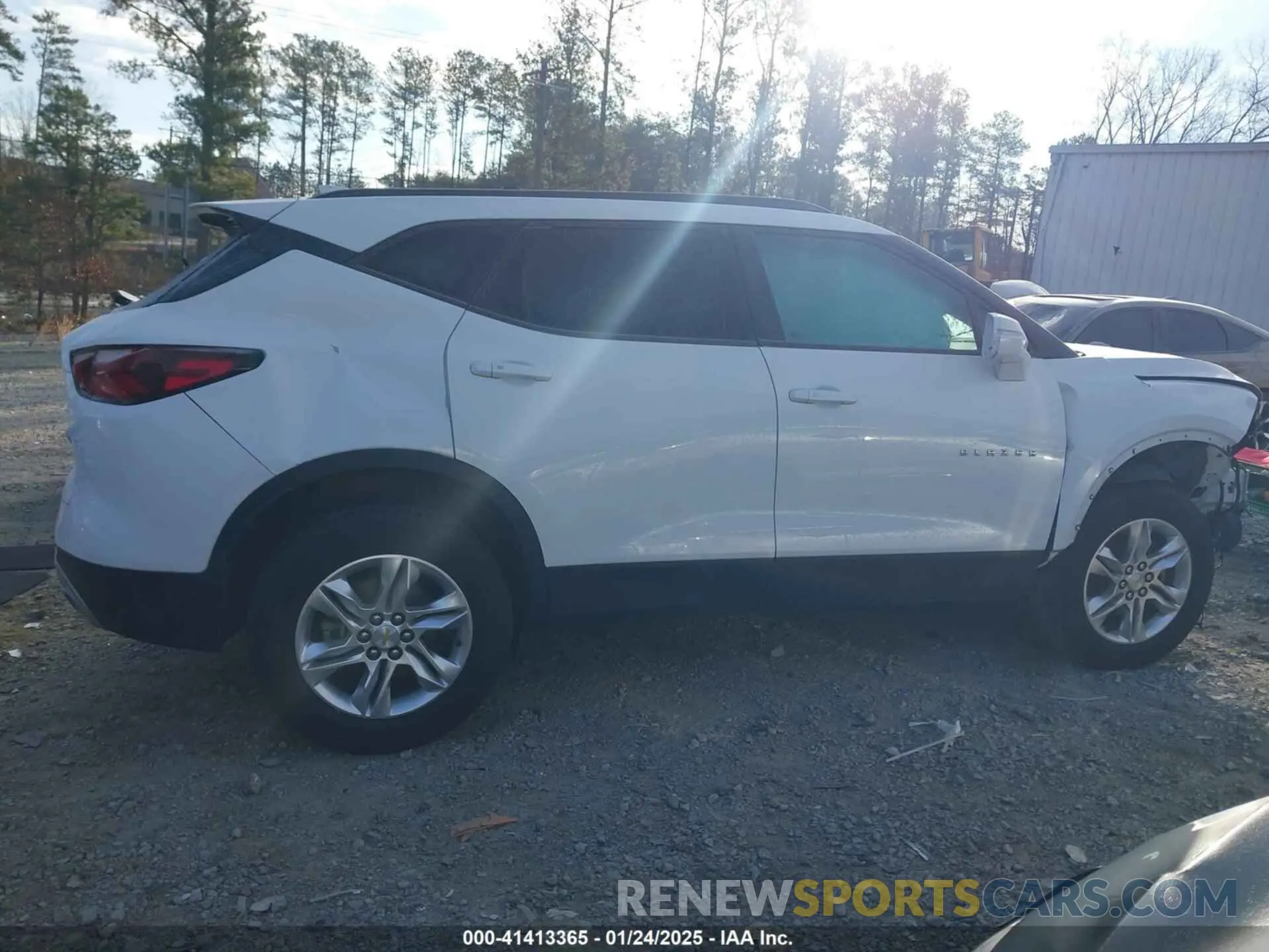 12 Photograph of a damaged car 3GNKBBRA4LS589567 CHEVROLET BLAZER 2020
