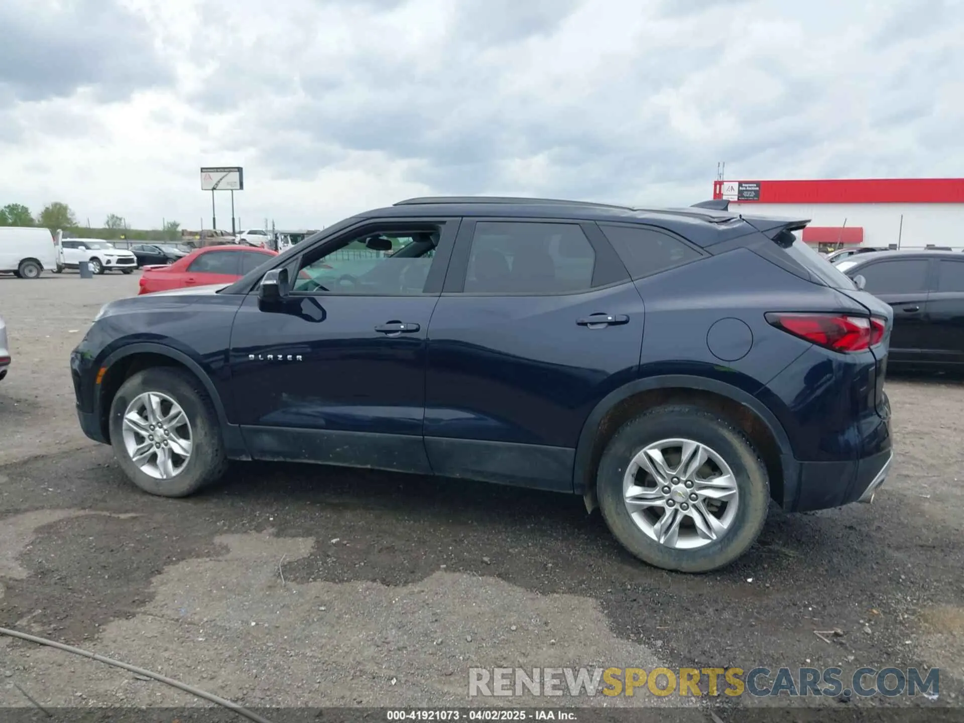 14 Photograph of a damaged car 3GNKBBRA4LS711327 CHEVROLET BLAZER 2020