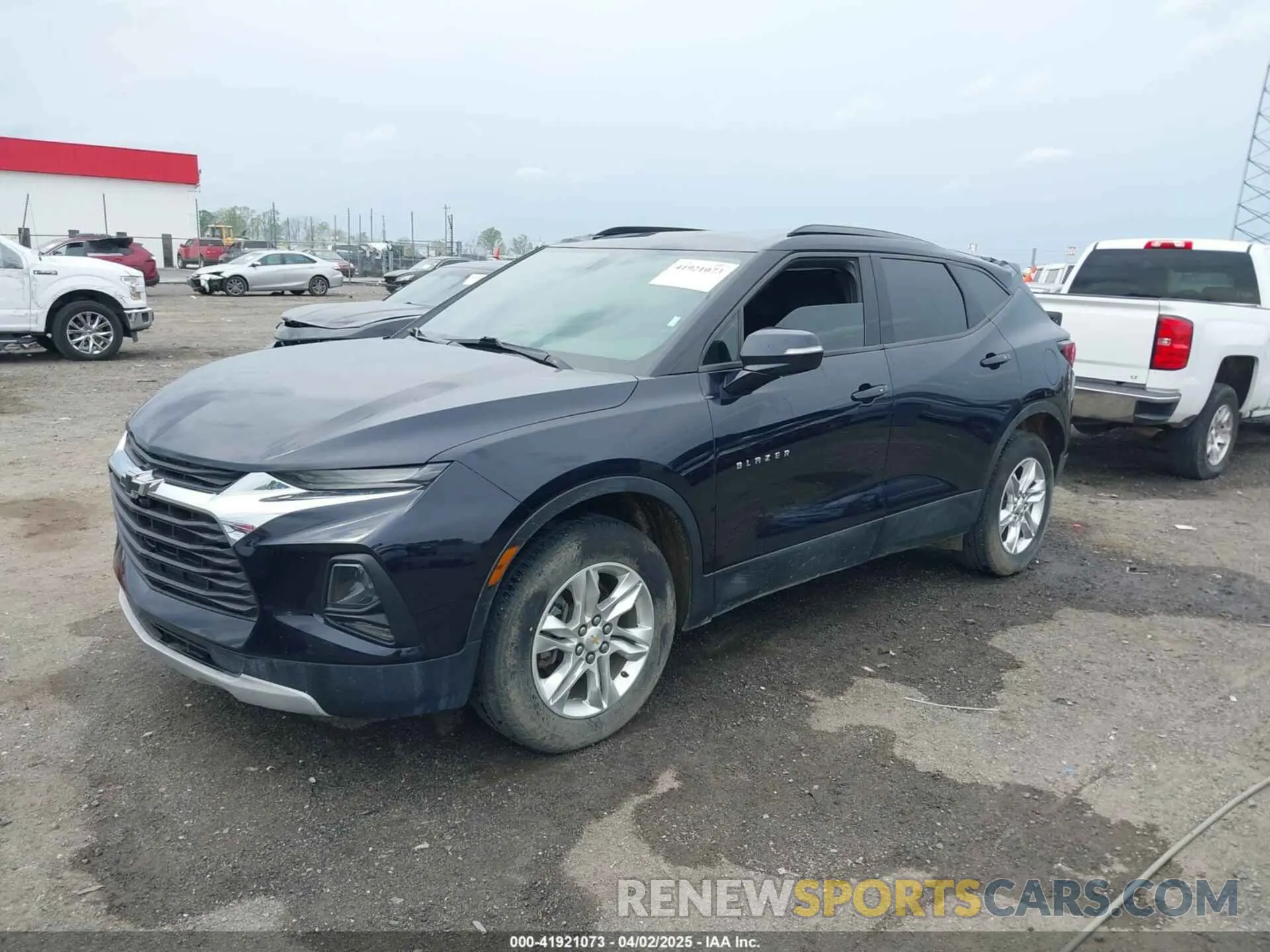 2 Photograph of a damaged car 3GNKBBRA4LS711327 CHEVROLET BLAZER 2020