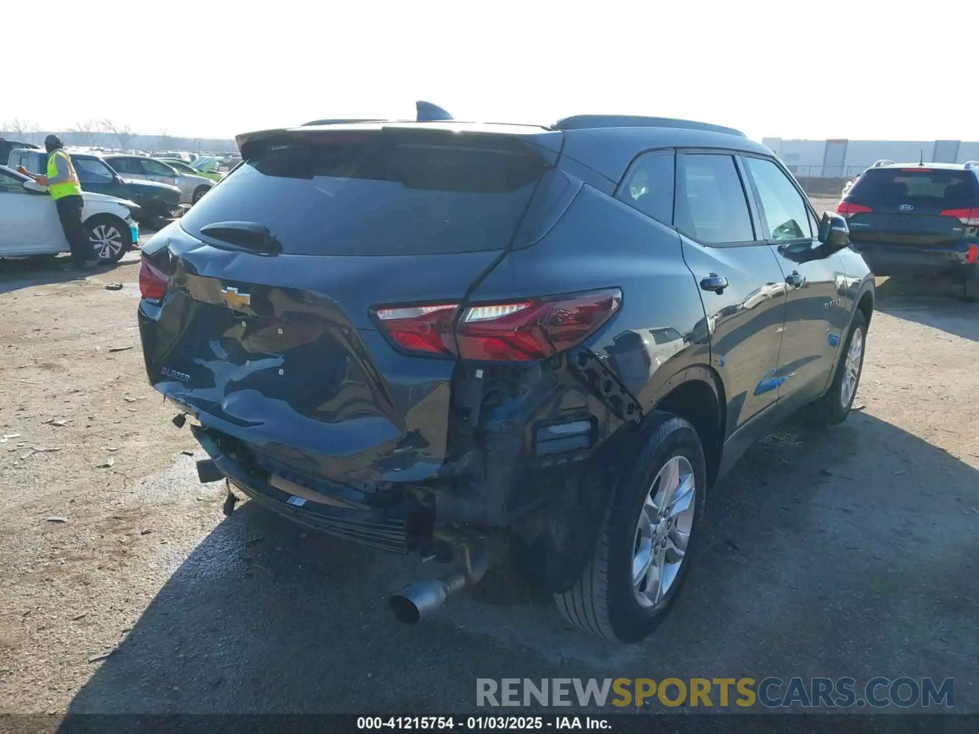 4 Photograph of a damaged car 3GNKBBRA5LS590050 CHEVROLET BLAZER 2020