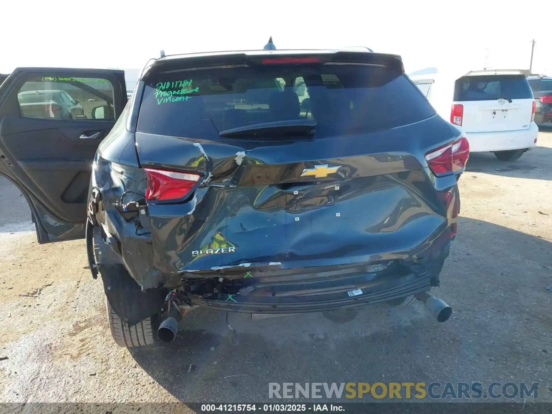 6 Photograph of a damaged car 3GNKBBRA5LS590050 CHEVROLET BLAZER 2020