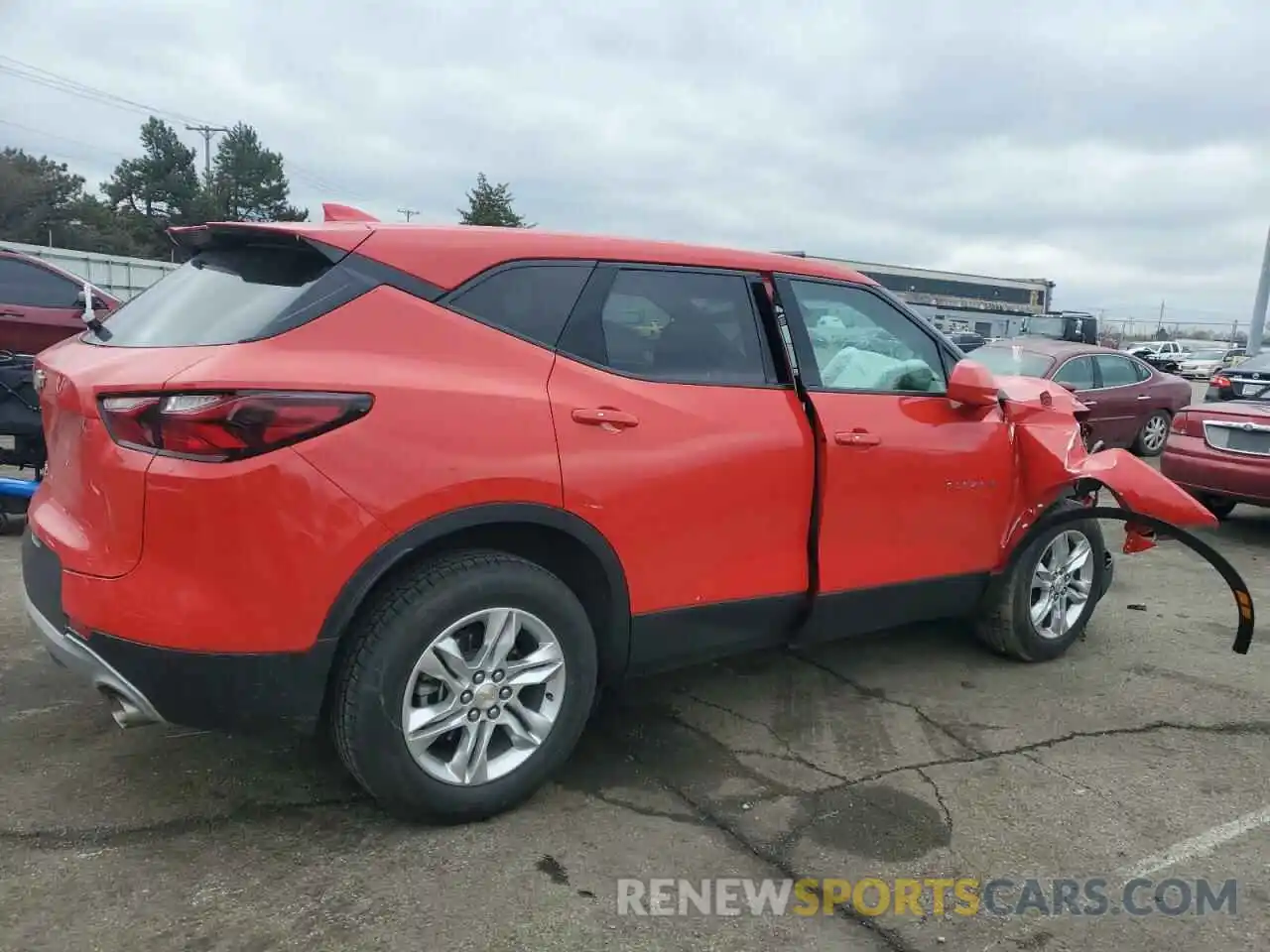 3 Photograph of a damaged car 3GNKBBRA5LS607042 CHEVROLET BLAZER 2020