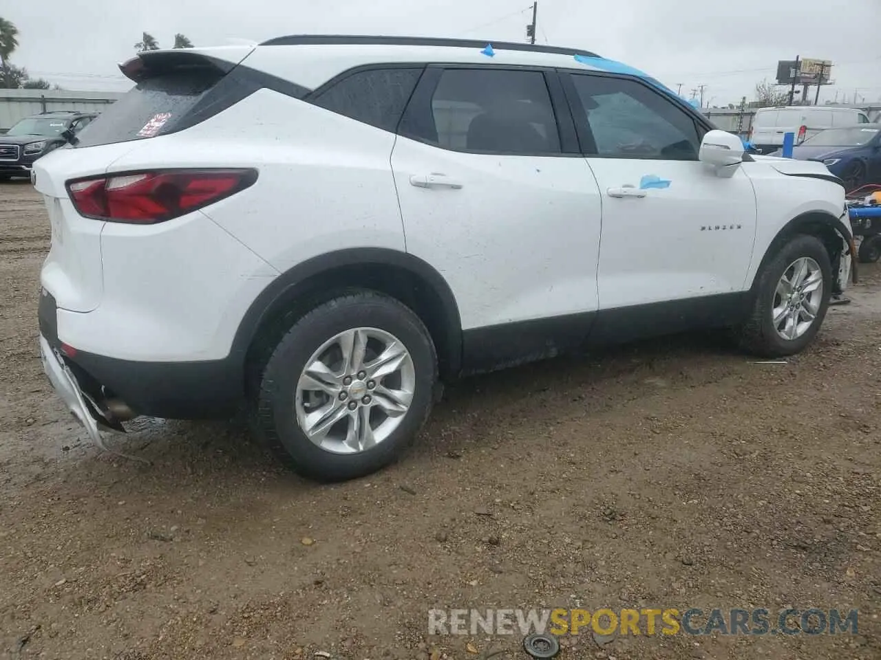3 Photograph of a damaged car 3GNKBBRA5LS638257 CHEVROLET BLAZER 2020