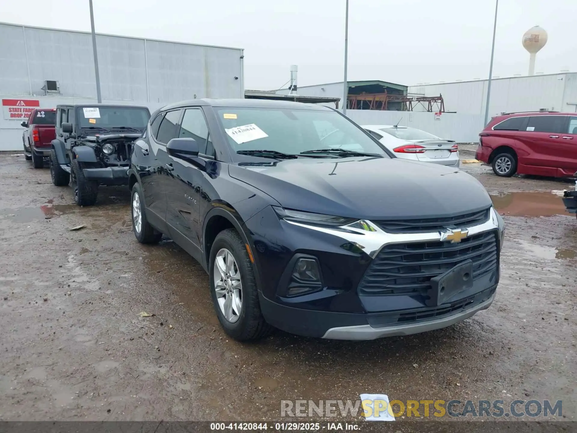 1 Photograph of a damaged car 3GNKBBRA5LS702913 CHEVROLET BLAZER 2020