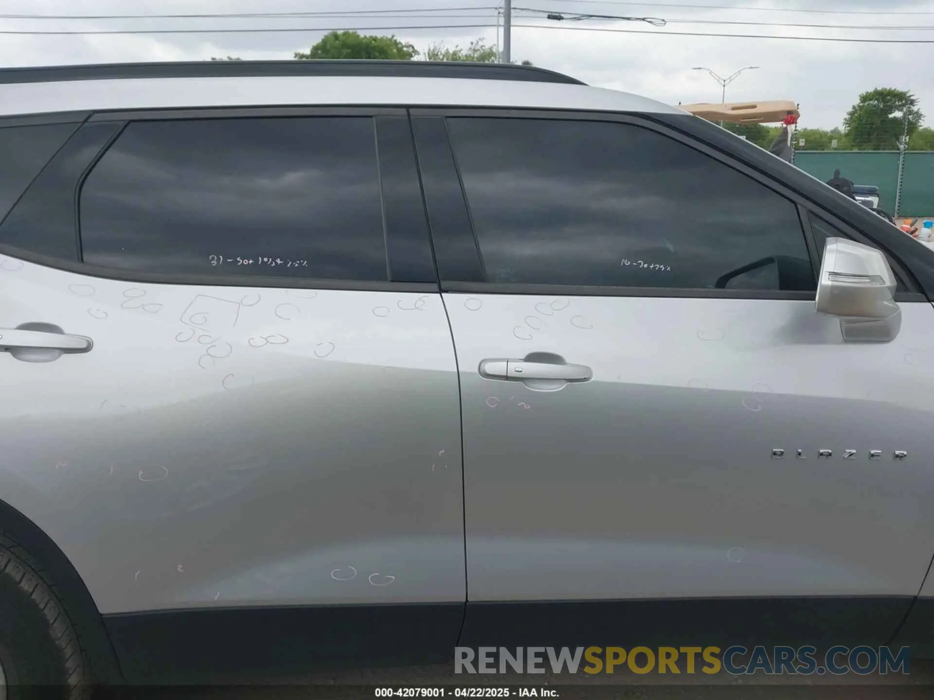 13 Photograph of a damaged car 3GNKBBRA6LS563522 CHEVROLET BLAZER 2020