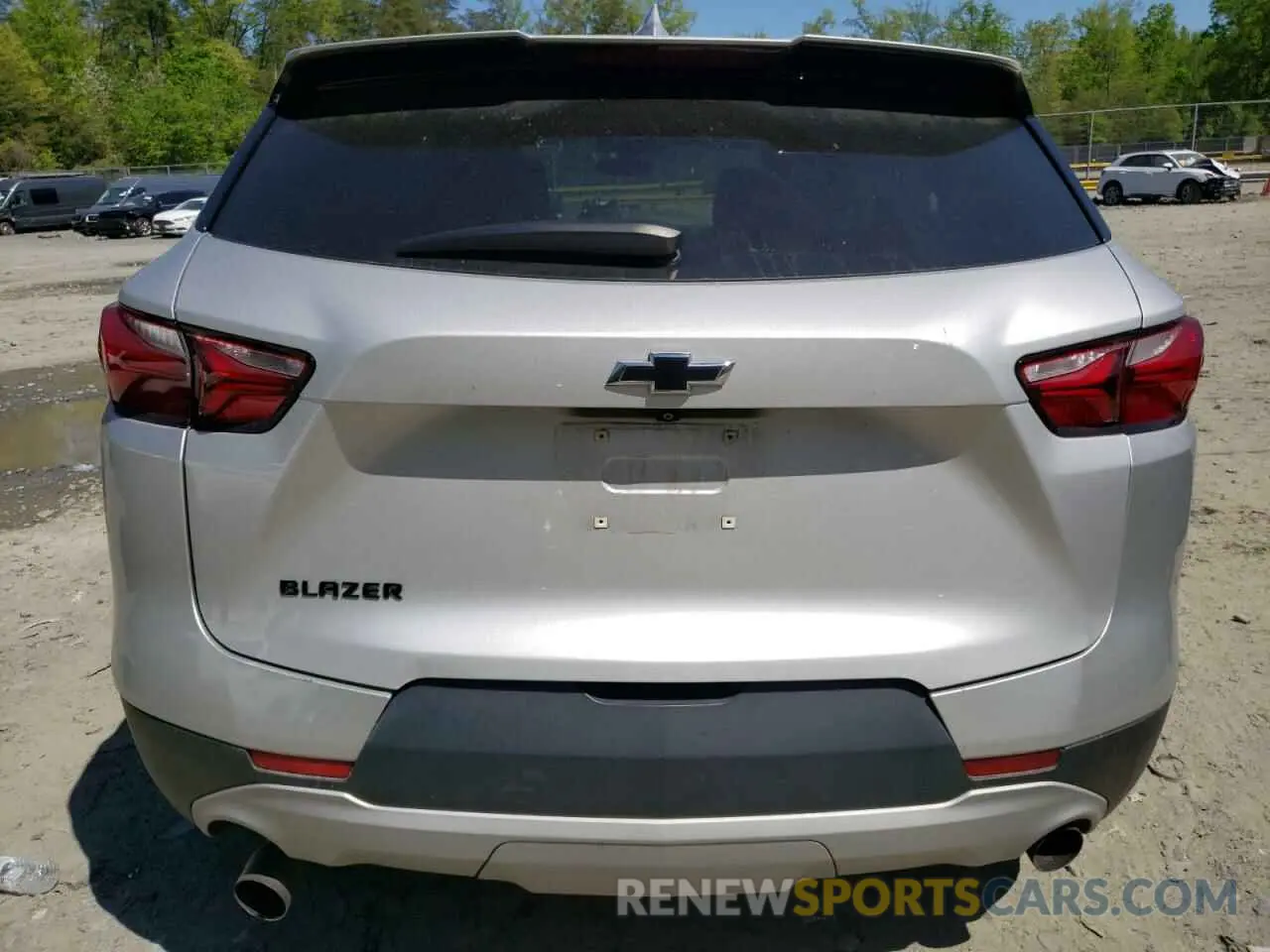 6 Photograph of a damaged car 3GNKBBRA7LS538063 CHEVROLET BLAZER 2020