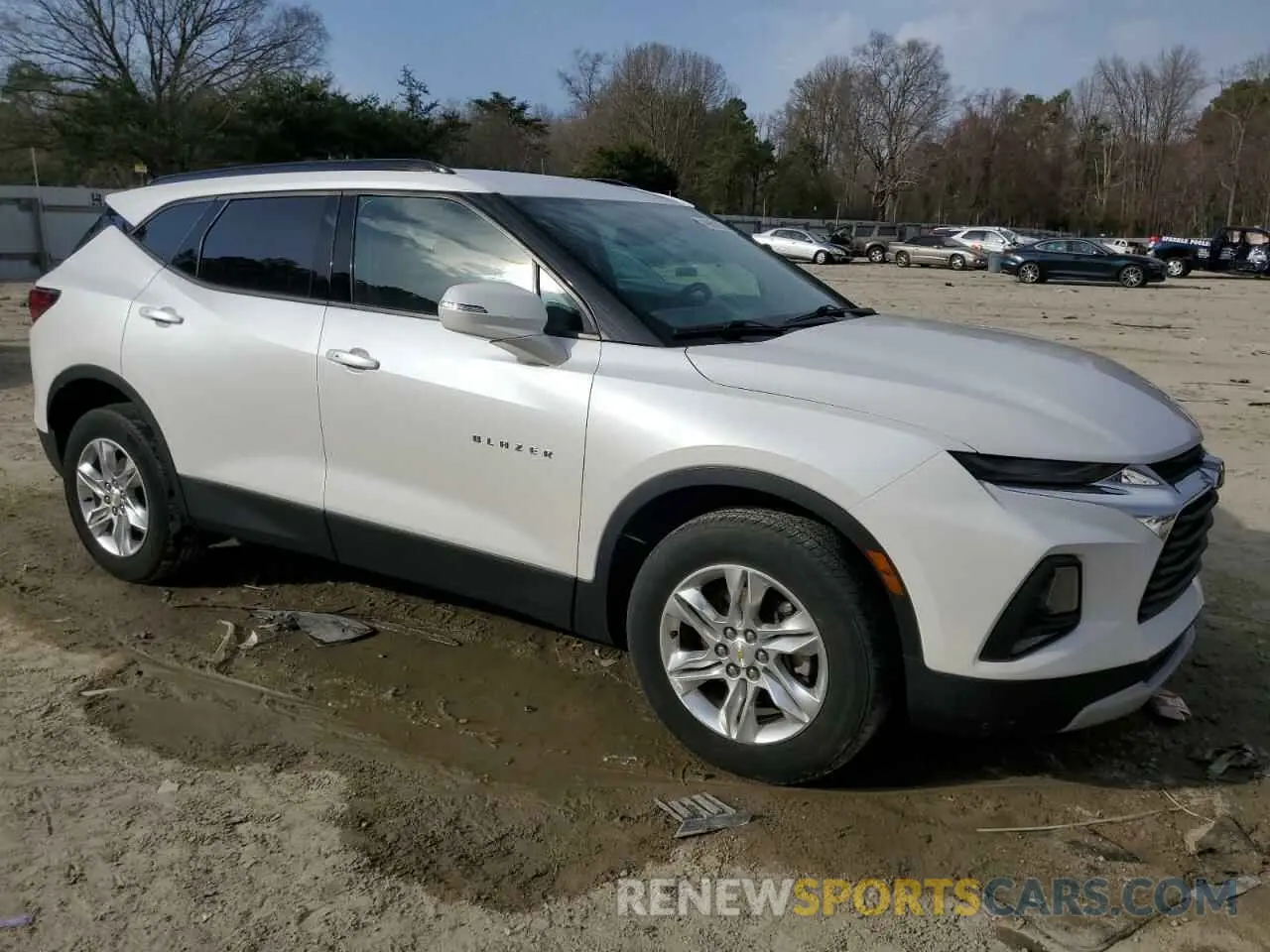 4 Photograph of a damaged car 3GNKBBRA8LS597378 CHEVROLET BLAZER 2020
