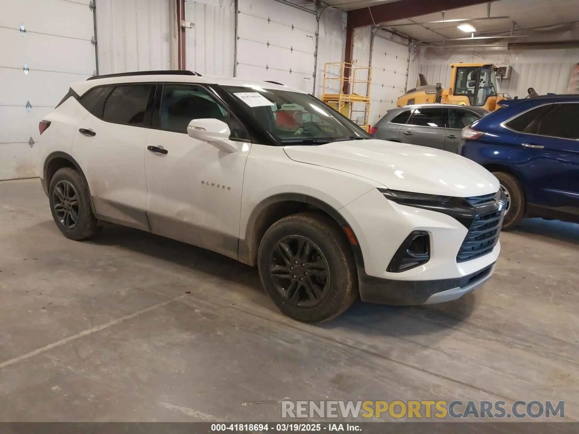 1 Photograph of a damaged car 3GNKBBRA8LS667591 CHEVROLET BLAZER 2020