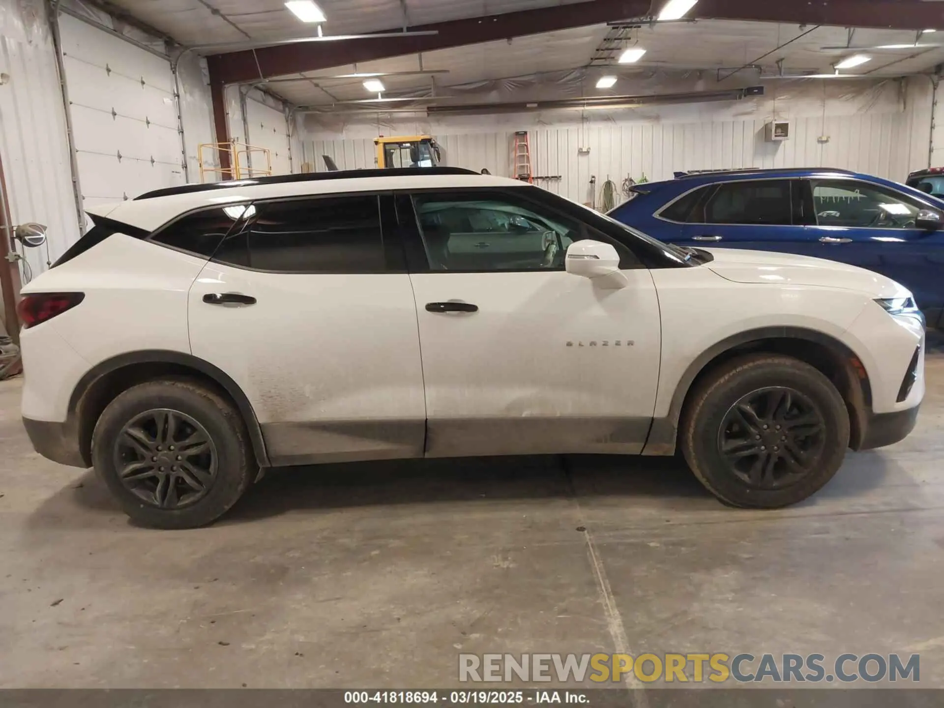 13 Photograph of a damaged car 3GNKBBRA8LS667591 CHEVROLET BLAZER 2020
