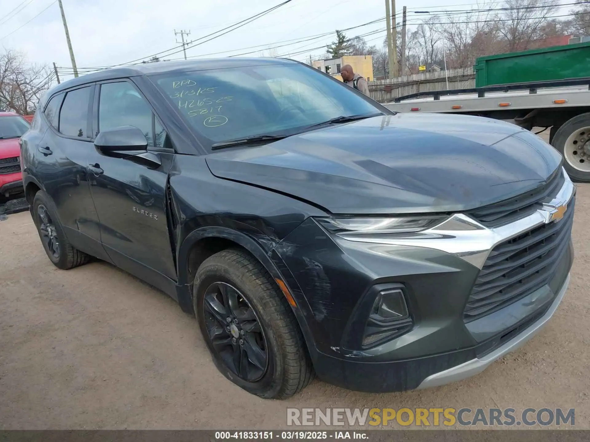 1 Photograph of a damaged car 3GNKBBRA9LS595817 CHEVROLET BLAZER 2020