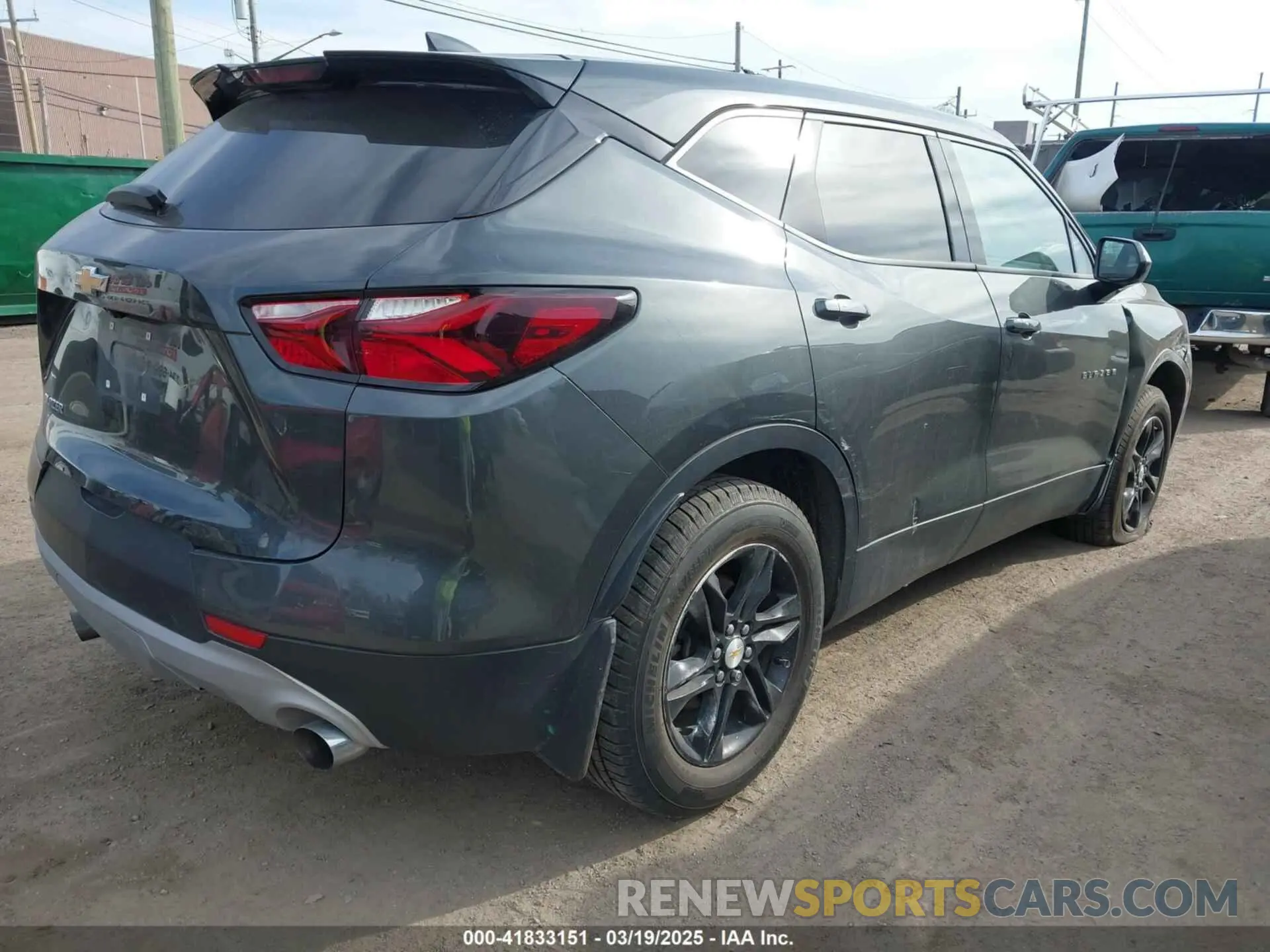 4 Photograph of a damaged car 3GNKBBRA9LS595817 CHEVROLET BLAZER 2020