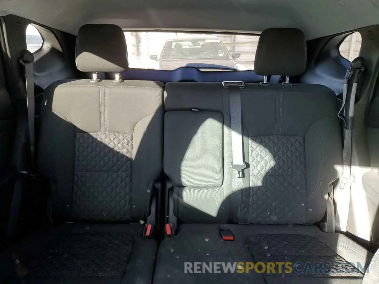 10 Photograph of a damaged car 3GNKBBRA9LS637967 CHEVROLET BLAZER 2020