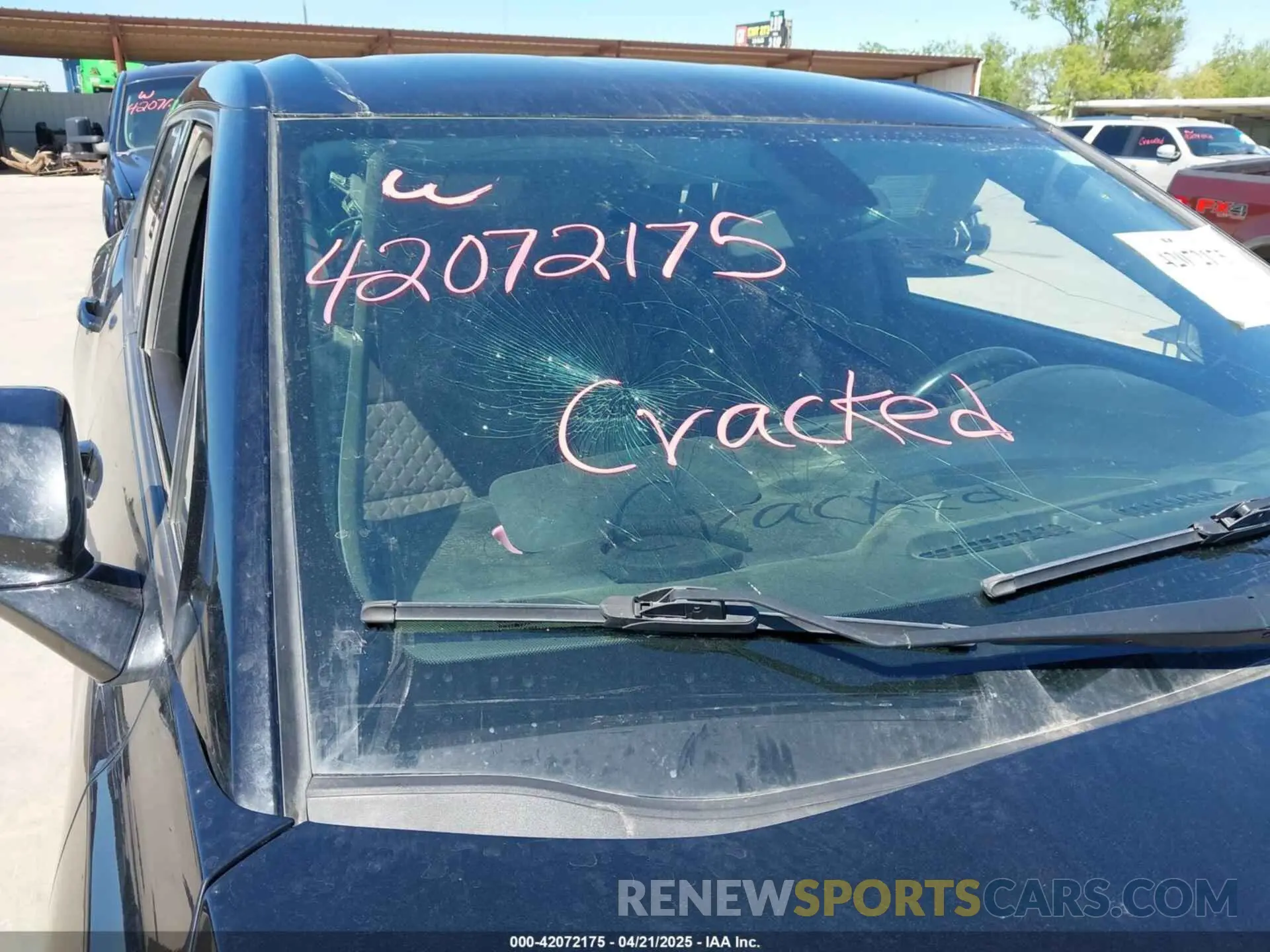 19 Photograph of a damaged car 3GNKBBRAXLS580047 CHEVROLET BLAZER 2020