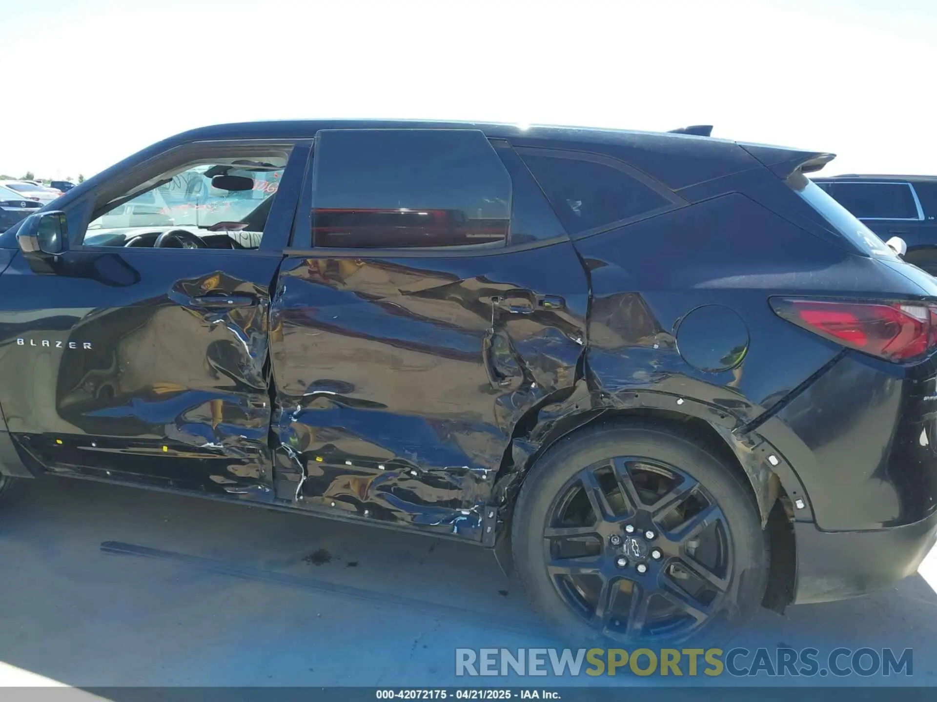 6 Photograph of a damaged car 3GNKBBRAXLS580047 CHEVROLET BLAZER 2020