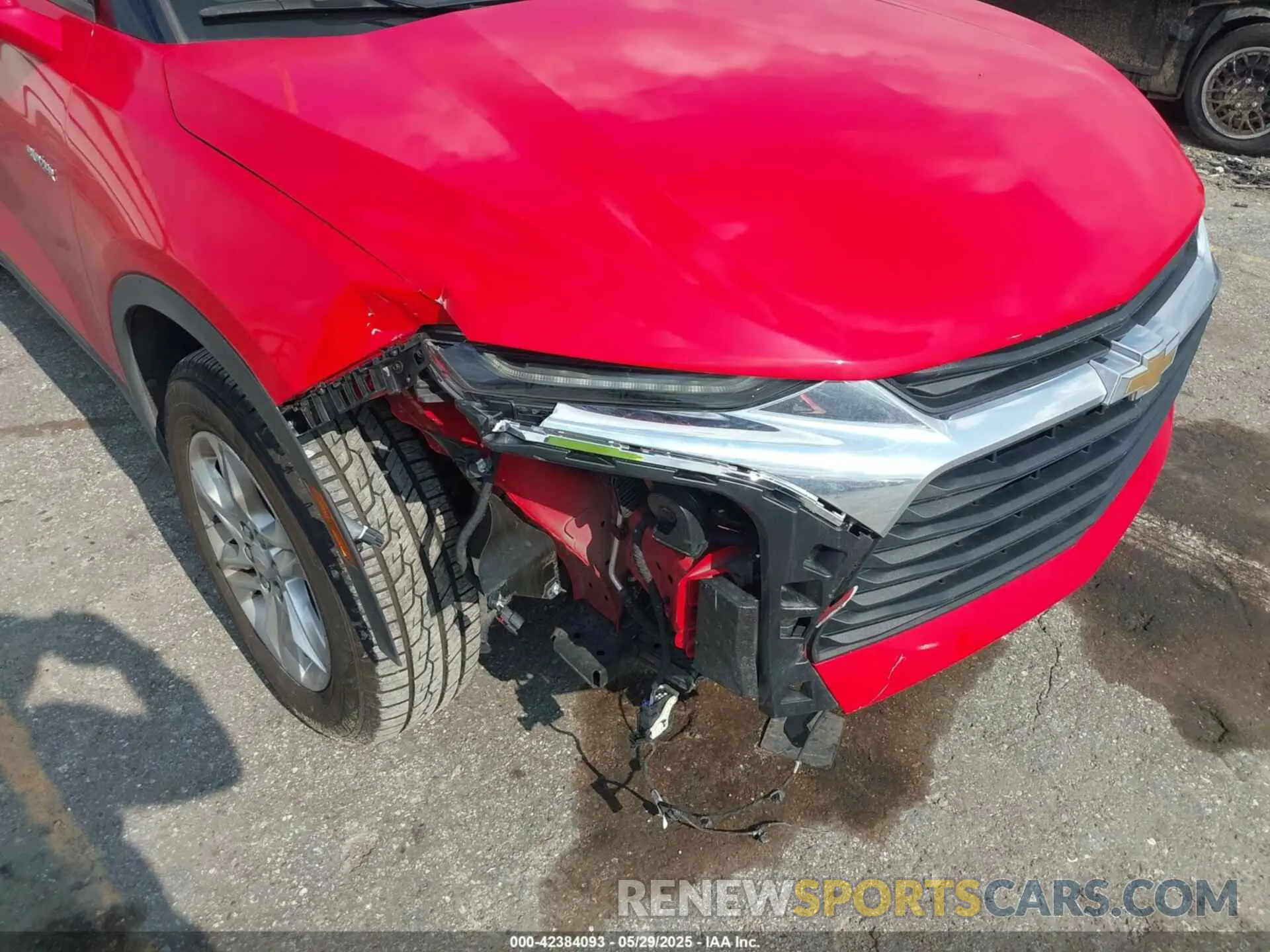 6 Photograph of a damaged car 3GNKBCR42LS689795 CHEVROLET BLAZER 2020