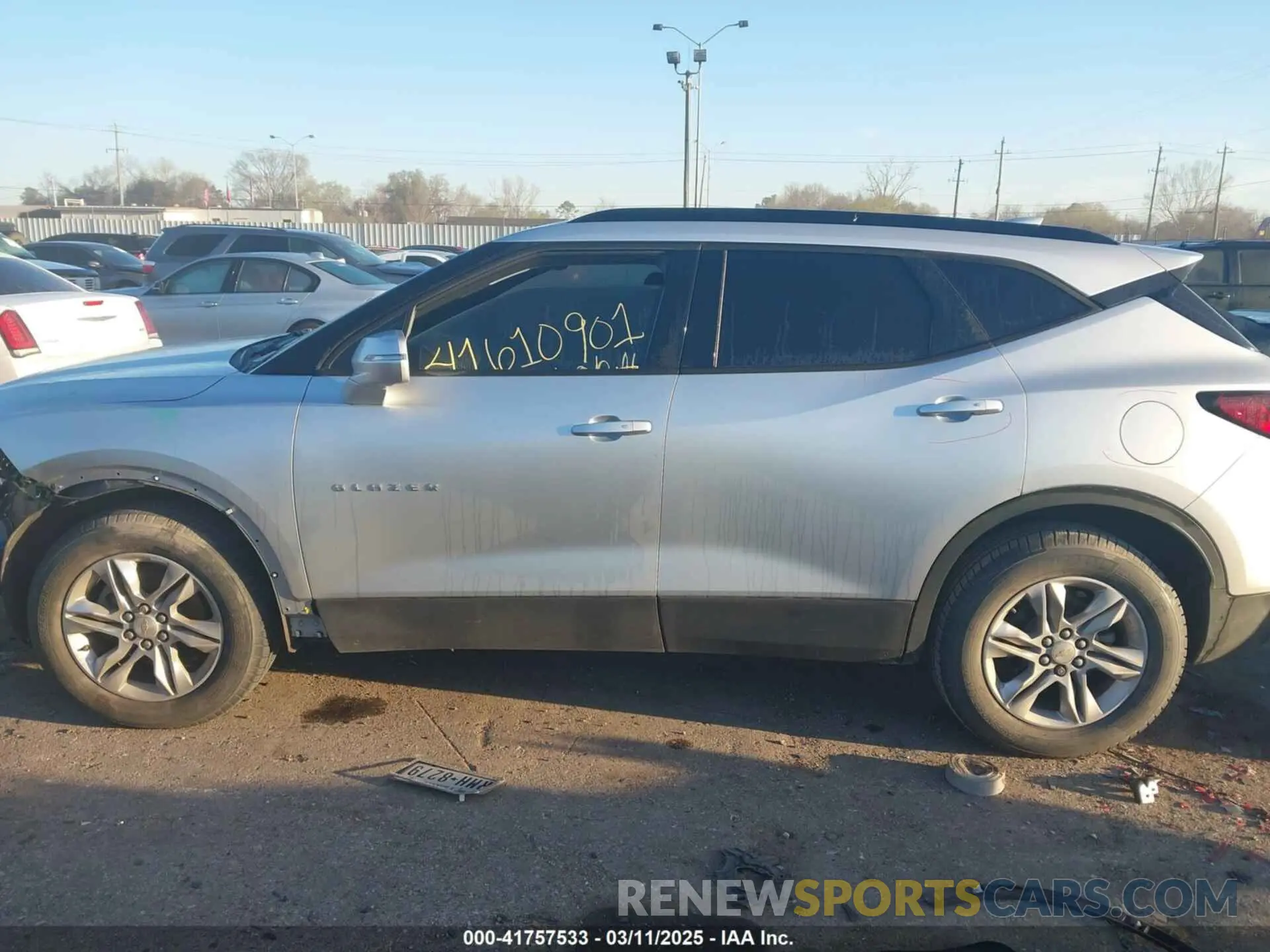 14 Photograph of a damaged car 3GNKBCR44LS615357 CHEVROLET BLAZER 2020