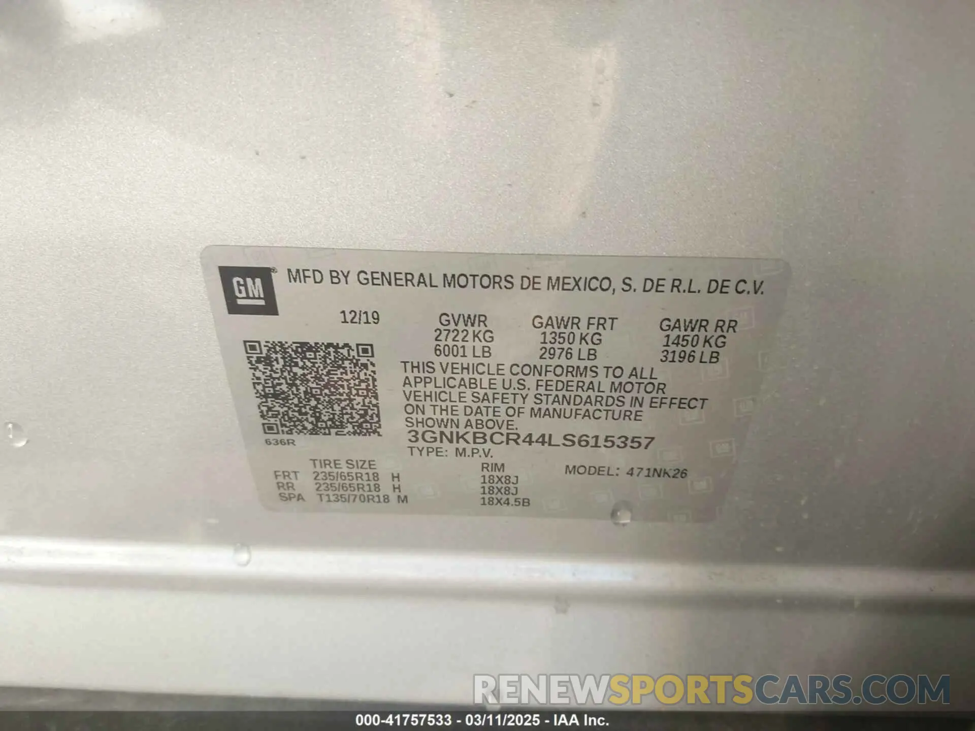 9 Photograph of a damaged car 3GNKBCR44LS615357 CHEVROLET BLAZER 2020