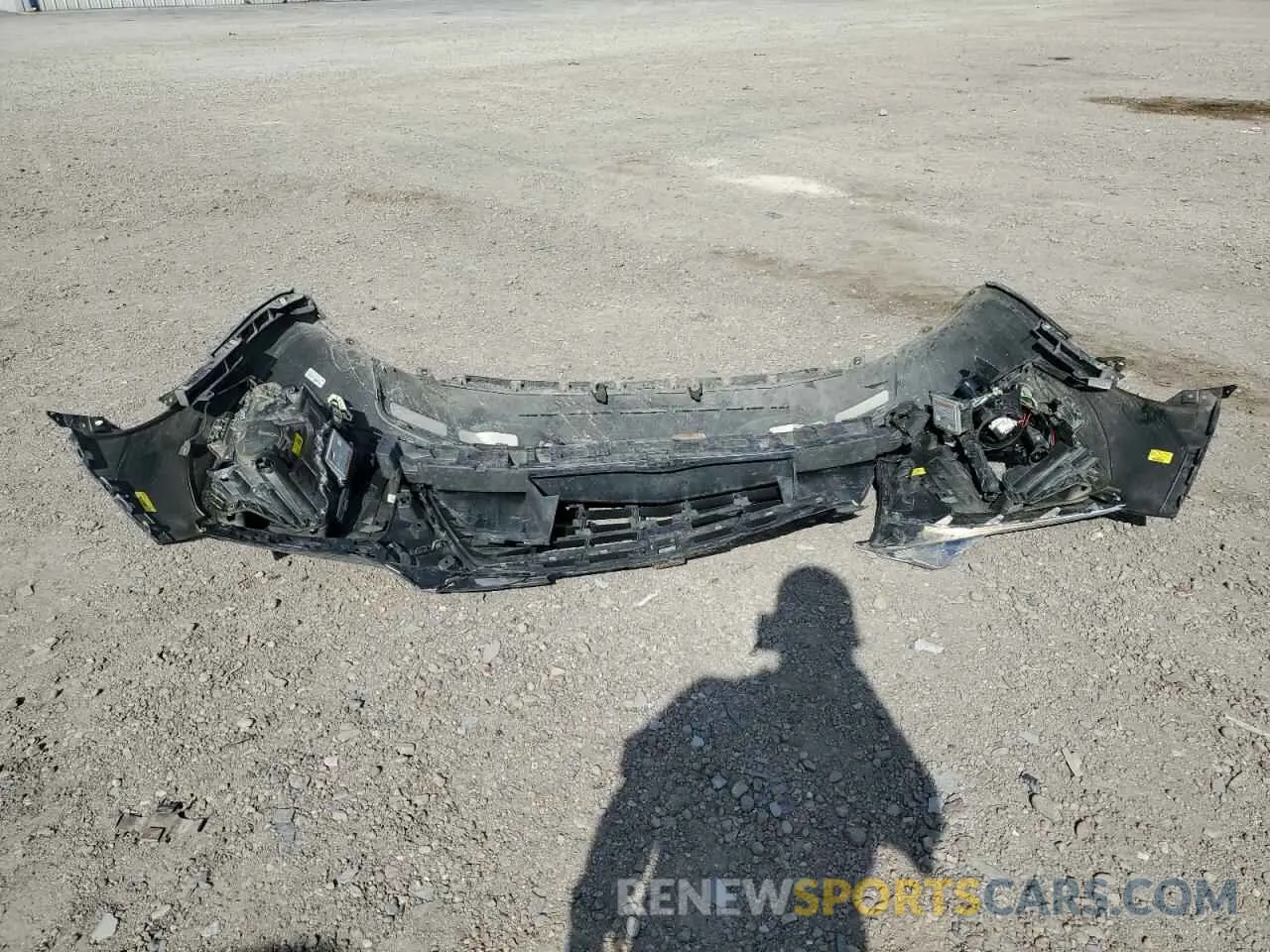 13 Photograph of a damaged car 3GNKBCR44LS658578 CHEVROLET BLAZER 2020