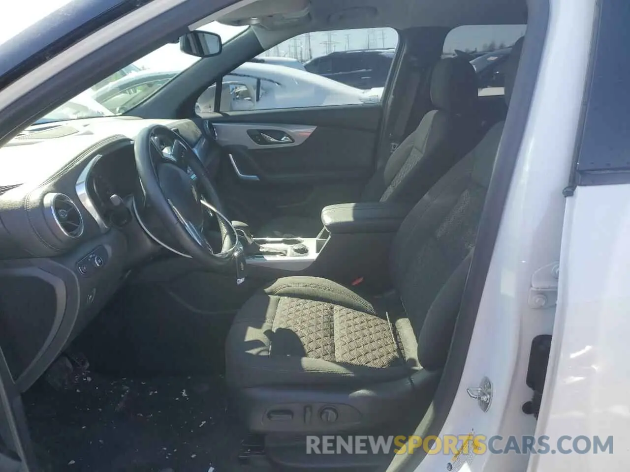 7 Photograph of a damaged car 3GNKBCR44LS679446 CHEVROLET BLAZER 2020