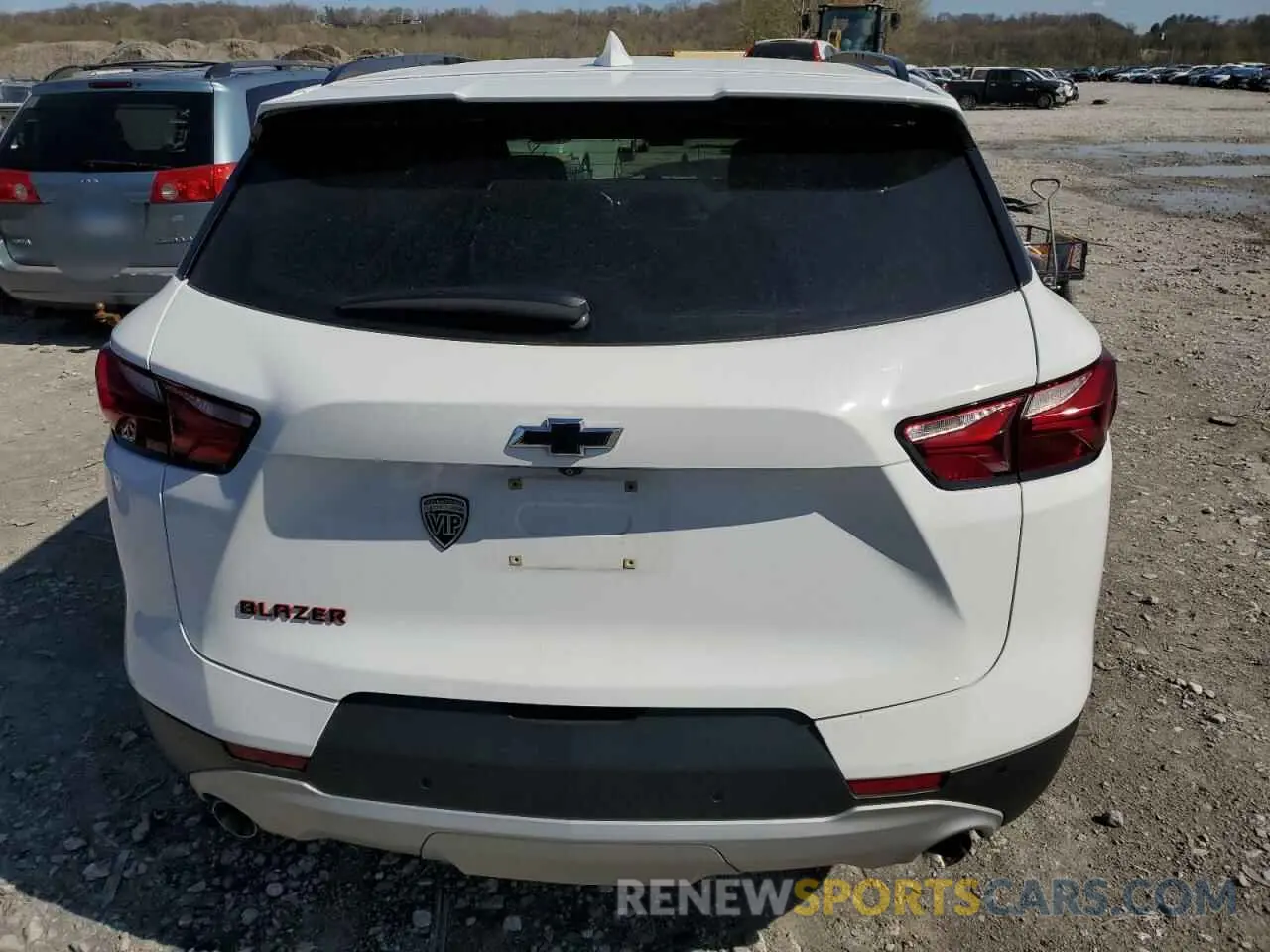 6 Photograph of a damaged car 3GNKBCR46LS649929 CHEVROLET BLAZER 2020