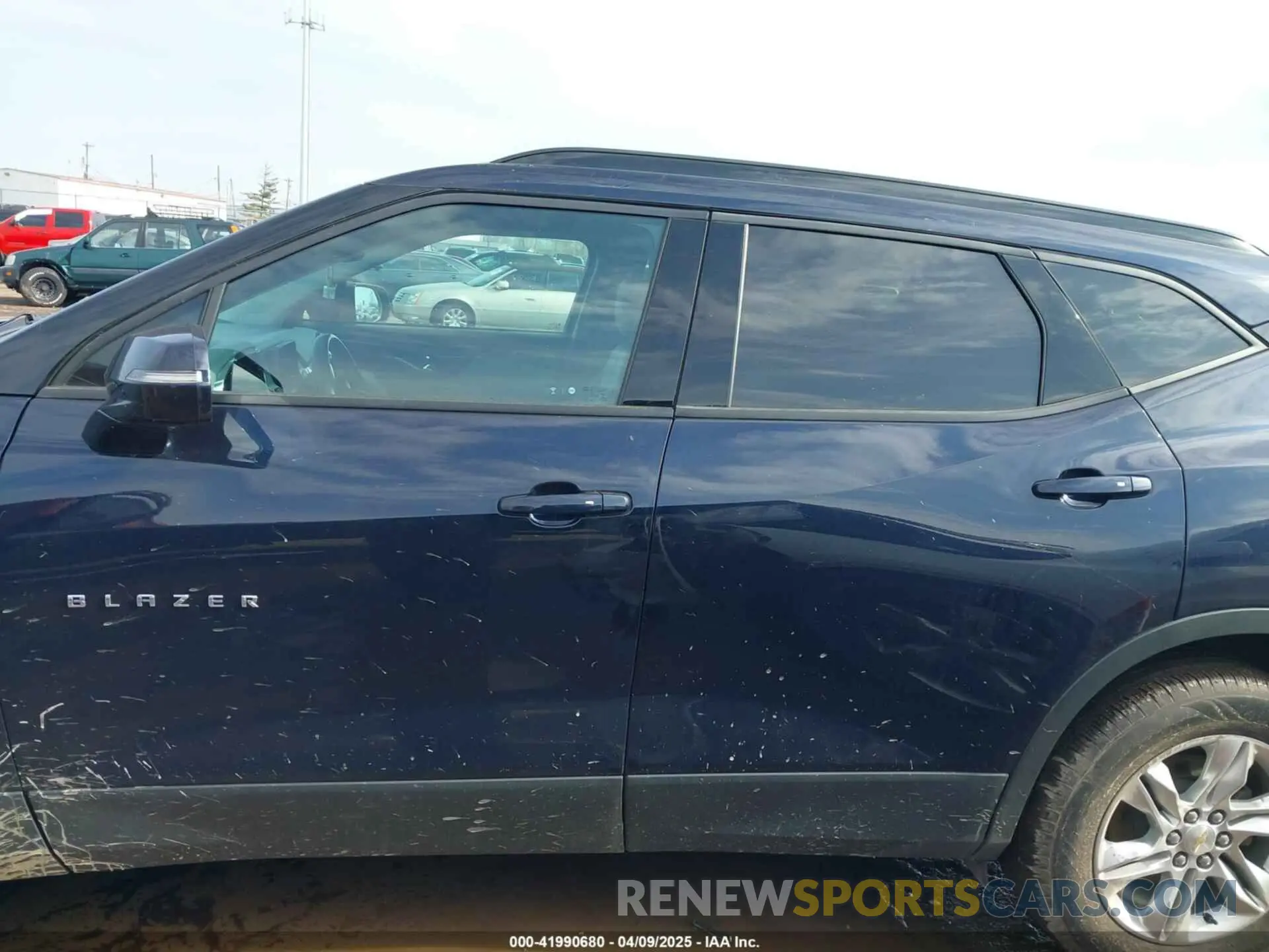 14 Photograph of a damaged car 3GNKBCR49LS632879 CHEVROLET BLAZER 2020