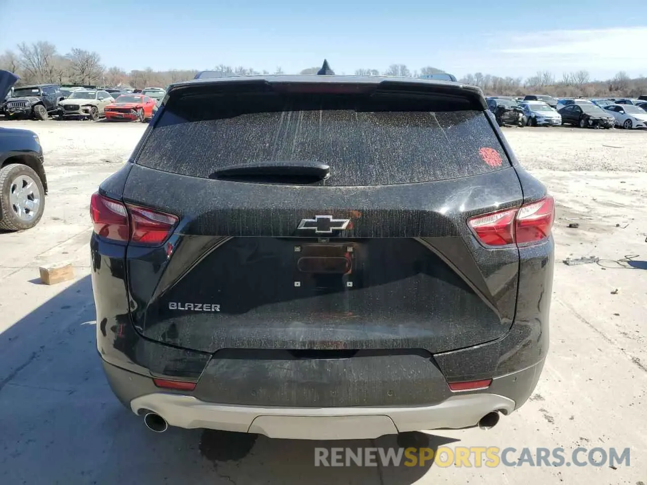 6 Photograph of a damaged car 3GNKBCR4XLS670556 CHEVROLET BLAZER 2020