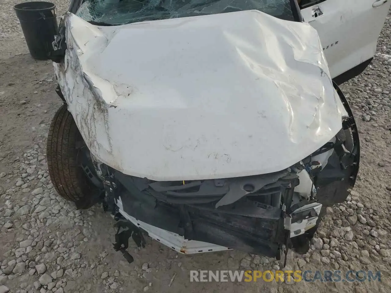 13 Photograph of a damaged car 3GNKBCR4XLS671352 CHEVROLET BLAZER 2020