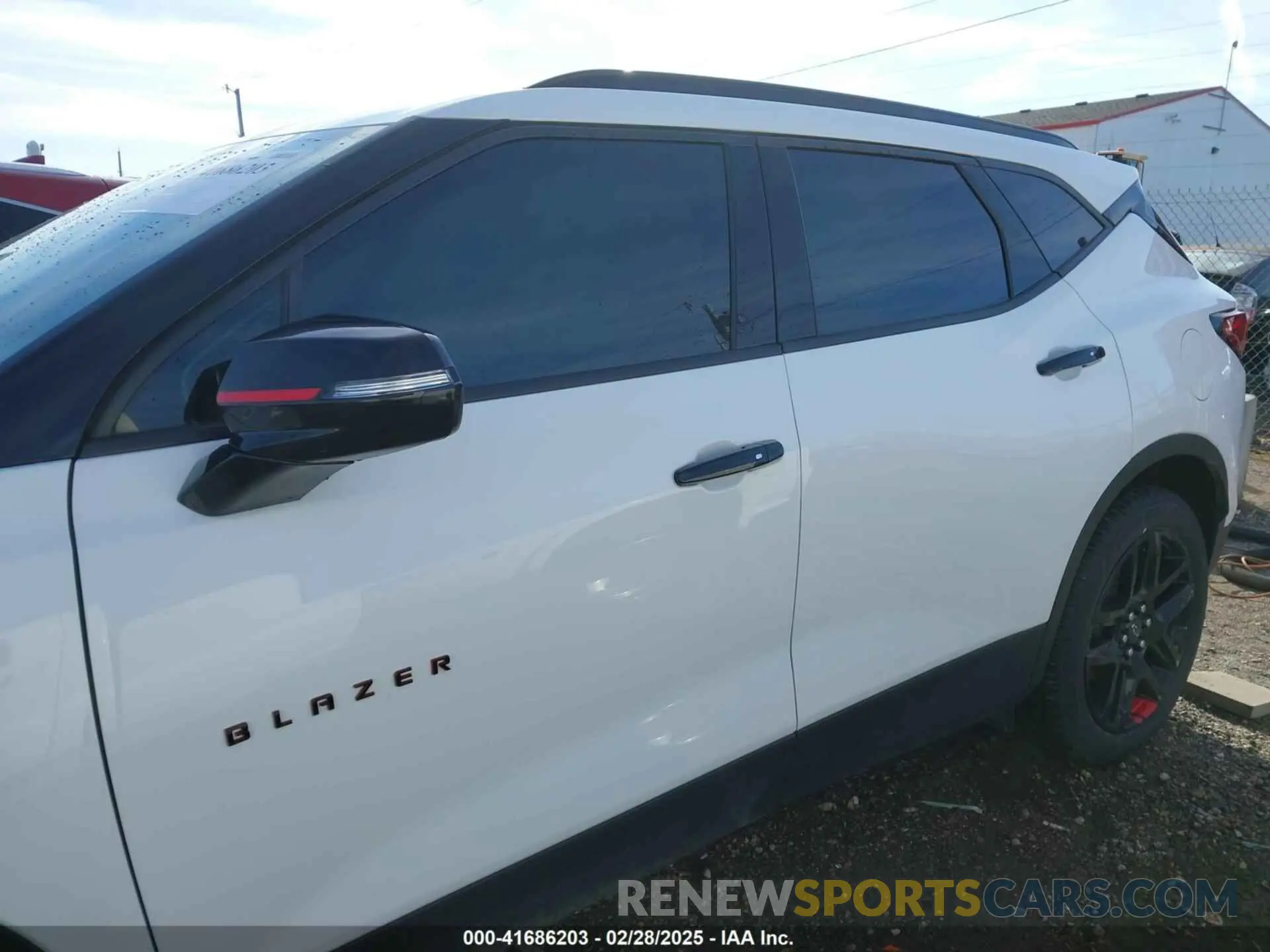 14 Photograph of a damaged car 3GNKBCR4XLS698213 CHEVROLET BLAZER 2020