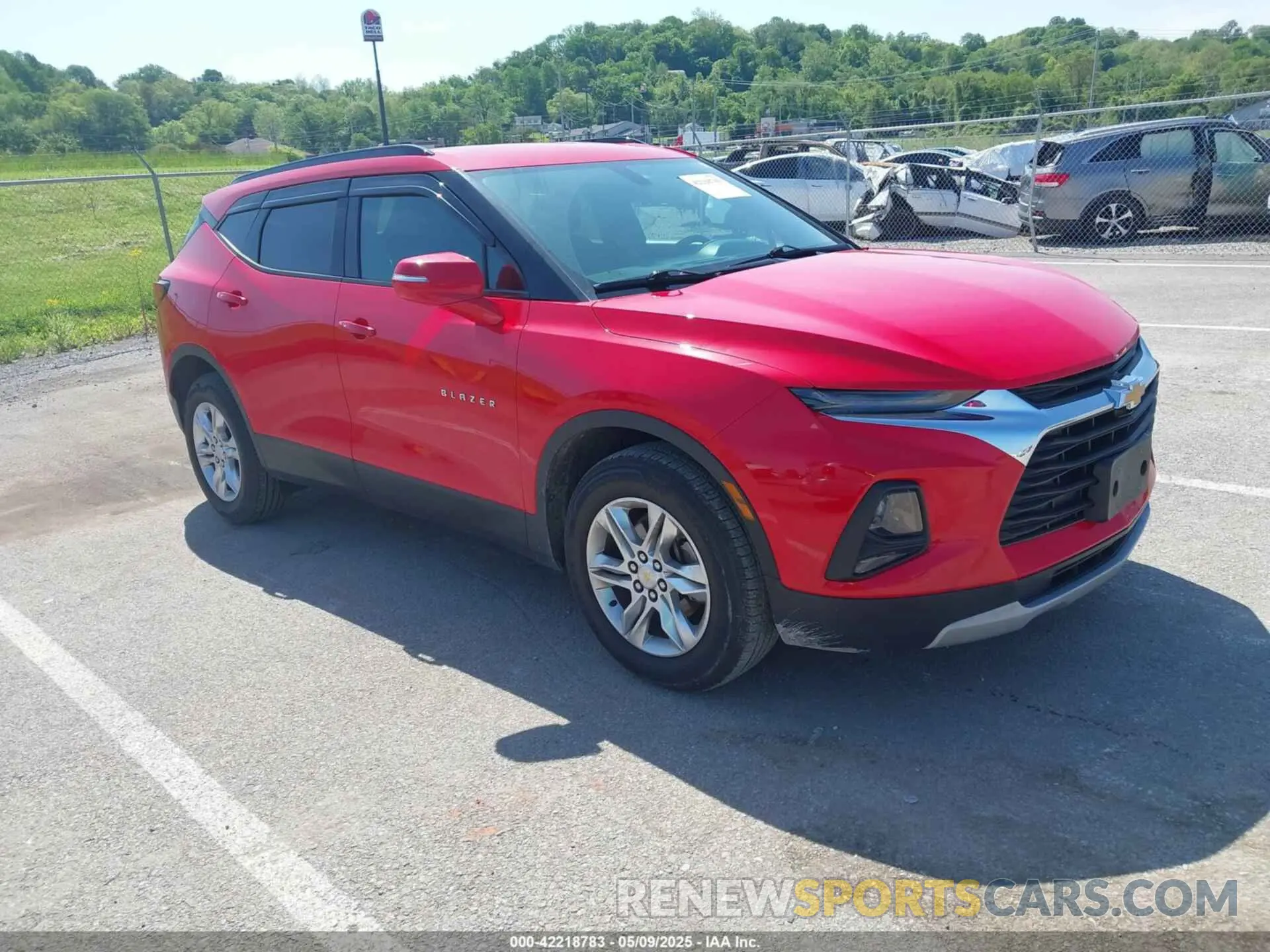 1 Photograph of a damaged car 3GNKBCRS0LS573140 CHEVROLET BLAZER 2020