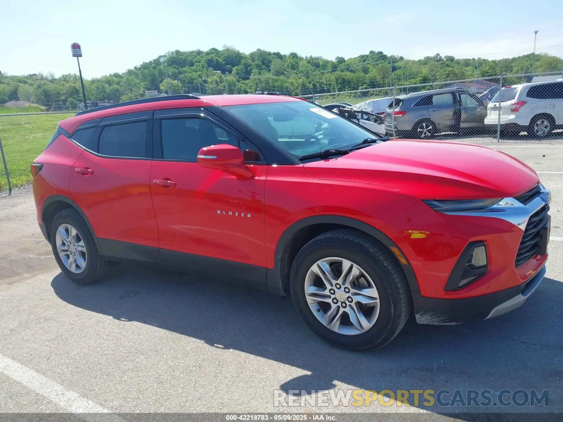 13 Photograph of a damaged car 3GNKBCRS0LS573140 CHEVROLET BLAZER 2020
