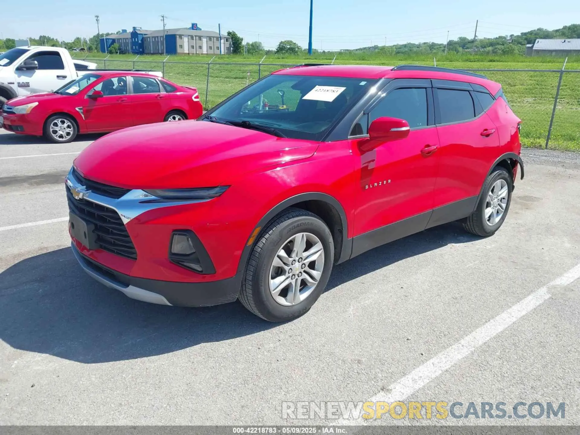2 Photograph of a damaged car 3GNKBCRS0LS573140 CHEVROLET BLAZER 2020