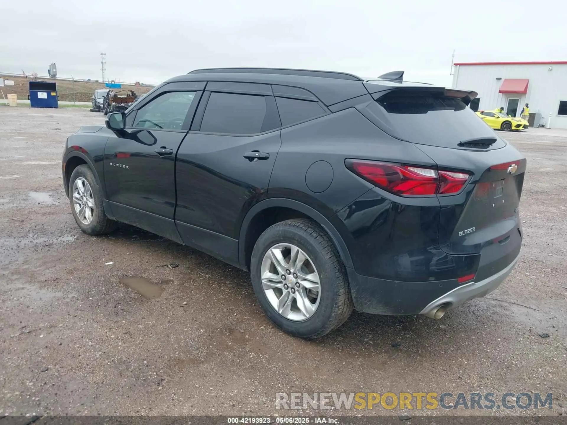 3 Photograph of a damaged car 3GNKBCRS0LS616603 CHEVROLET BLAZER 2020