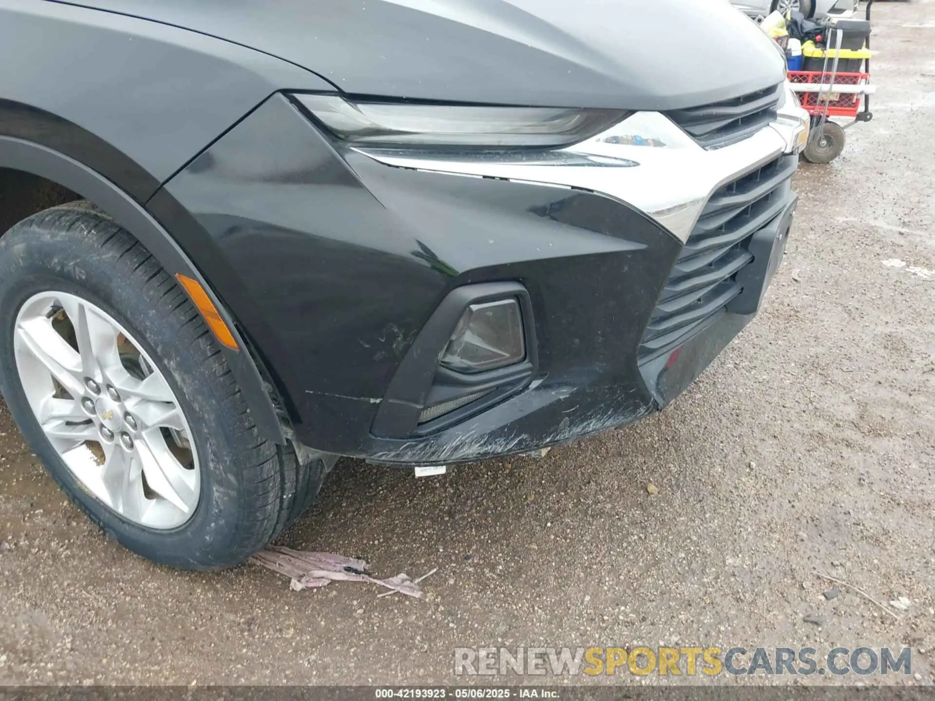 6 Photograph of a damaged car 3GNKBCRS0LS616603 CHEVROLET BLAZER 2020