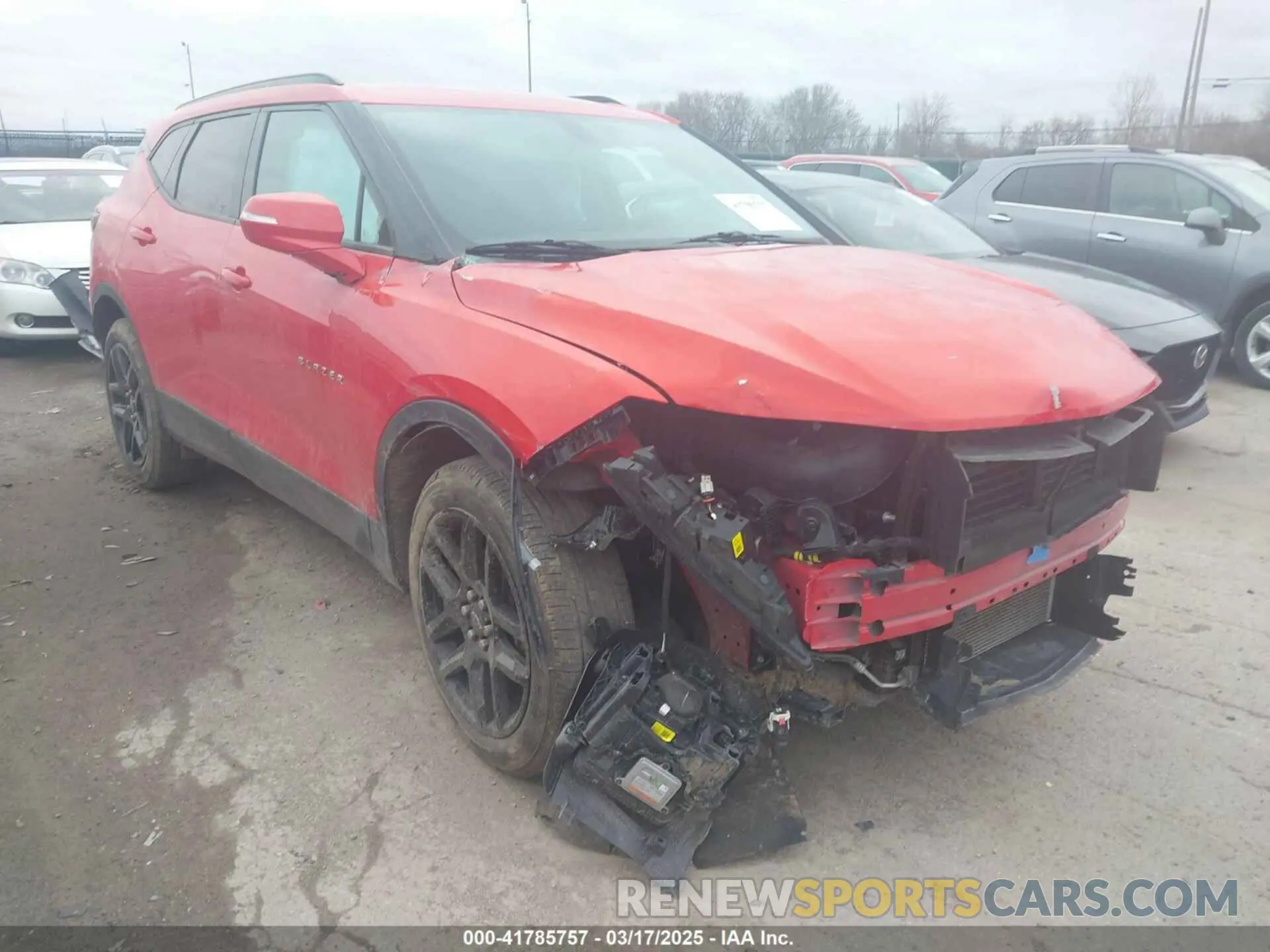 1 Photograph of a damaged car 3GNKBCRS0LS677465 CHEVROLET BLAZER 2020