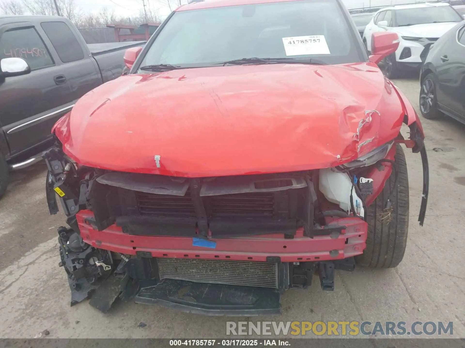 13 Photograph of a damaged car 3GNKBCRS0LS677465 CHEVROLET BLAZER 2020