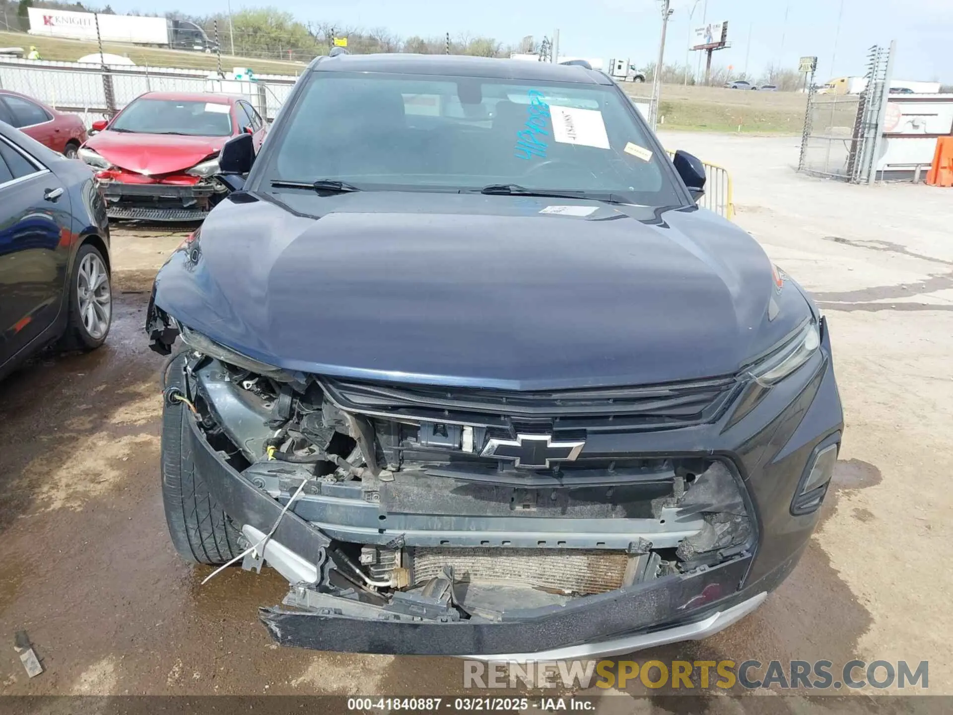 13 Photograph of a damaged car 3GNKBCRS1LS558386 CHEVROLET BLAZER 2020