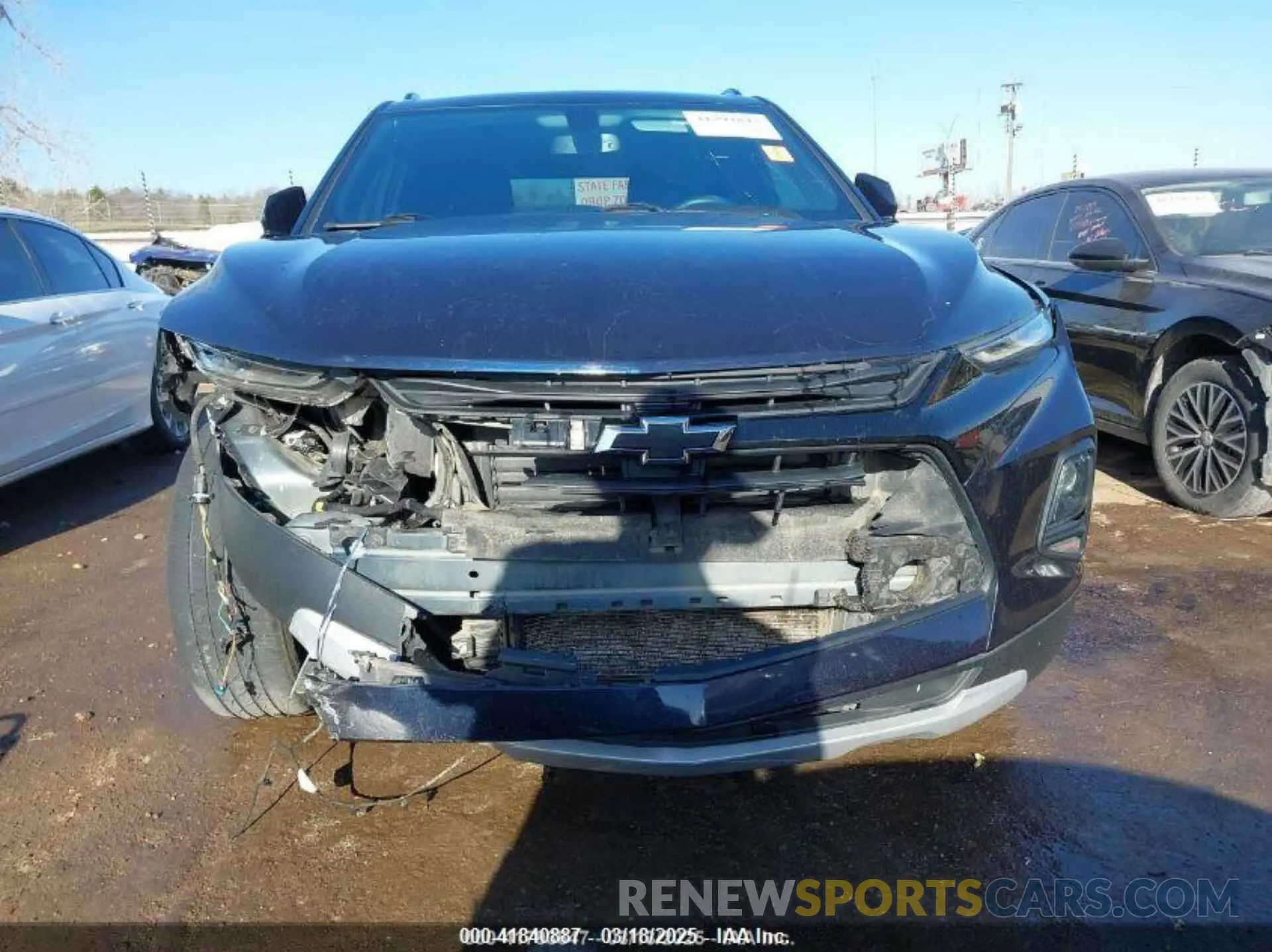 18 Photograph of a damaged car 3GNKBCRS1LS558386 CHEVROLET BLAZER 2020