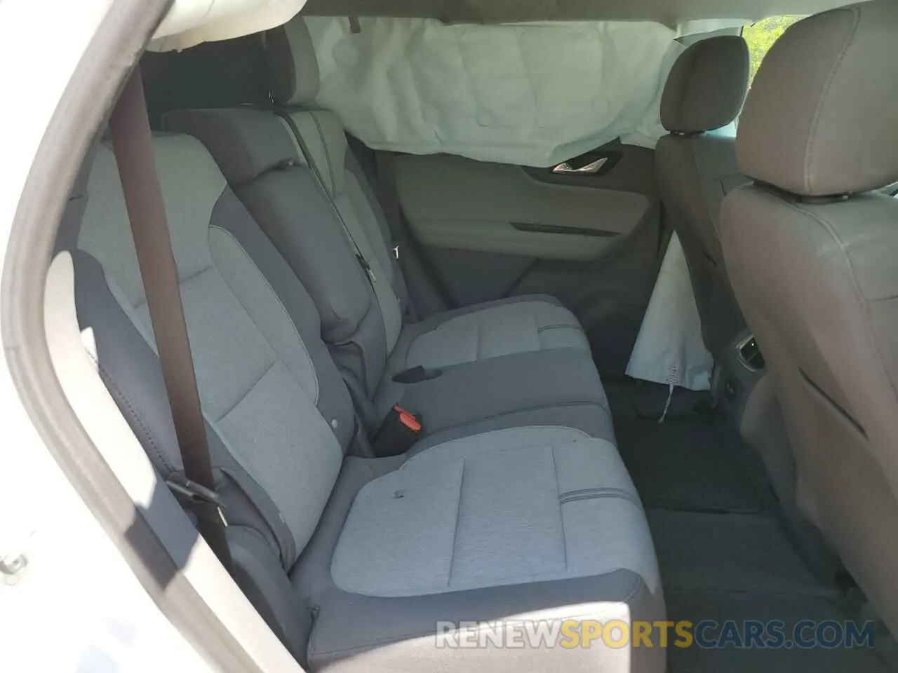 11 Photograph of a damaged car 3GNKBCRS1LS655720 CHEVROLET BLAZER 2020