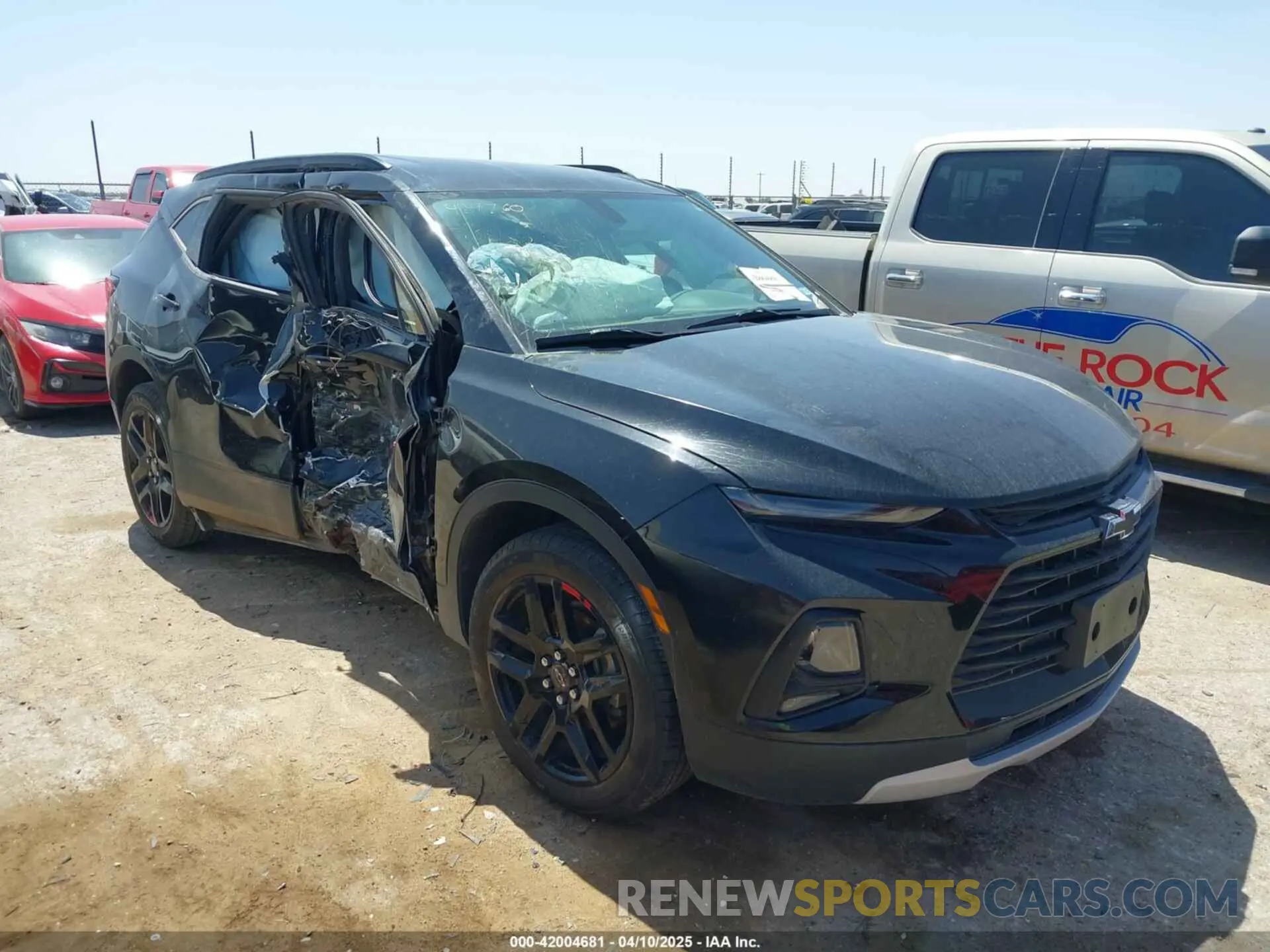 1 Photograph of a damaged car 3GNKBCRS2LS618188 CHEVROLET BLAZER 2020