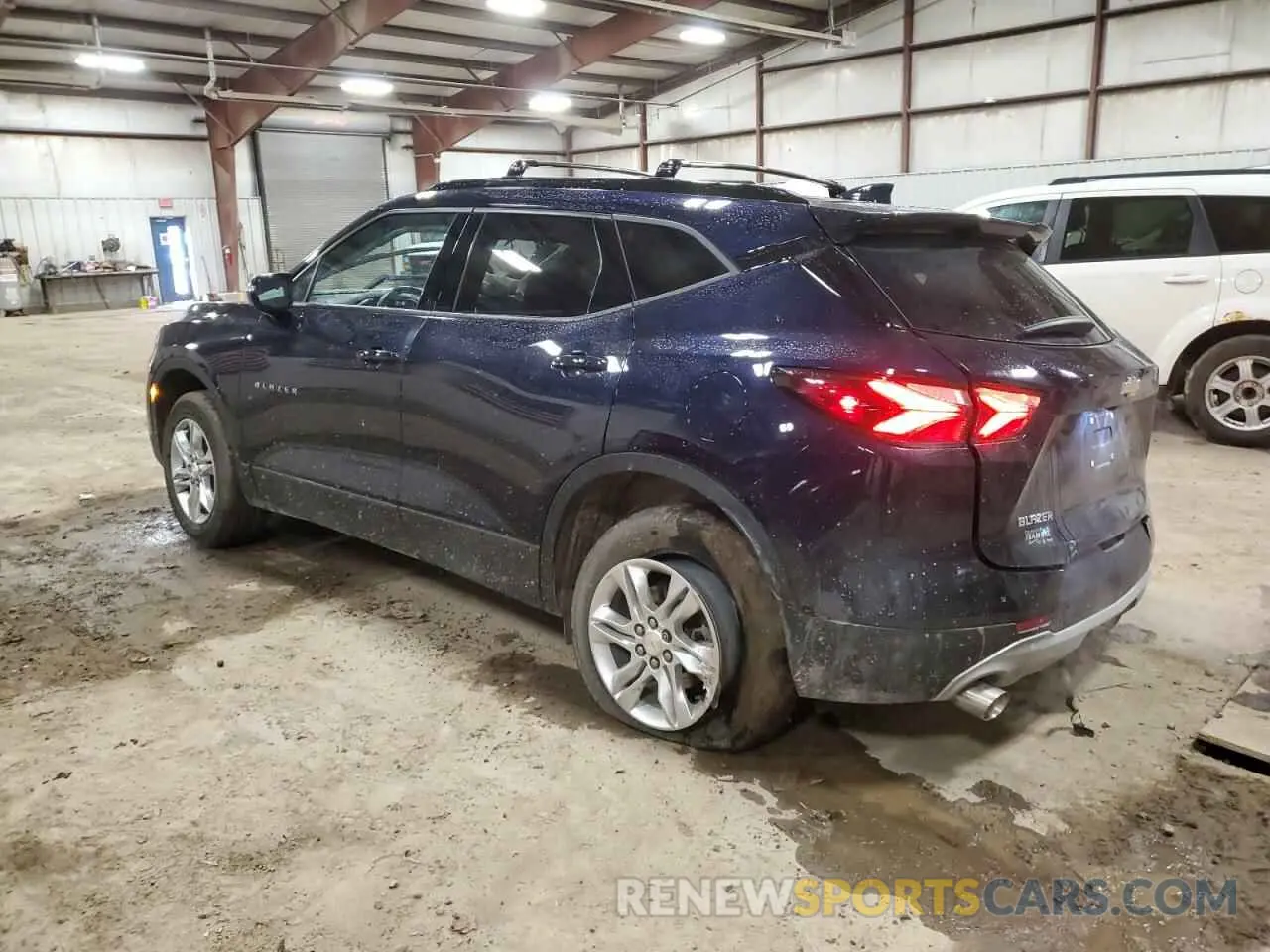 2 Photograph of a damaged car 3GNKBCRS3LS711480 CHEVROLET BLAZER 2020