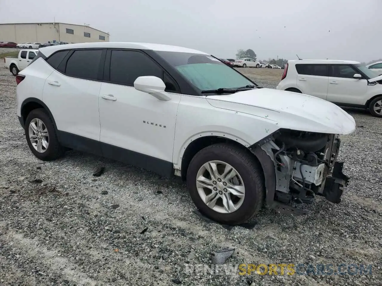 4 Photograph of a damaged car 3GNKBCRS4LS552923 CHEVROLET BLAZER 2020