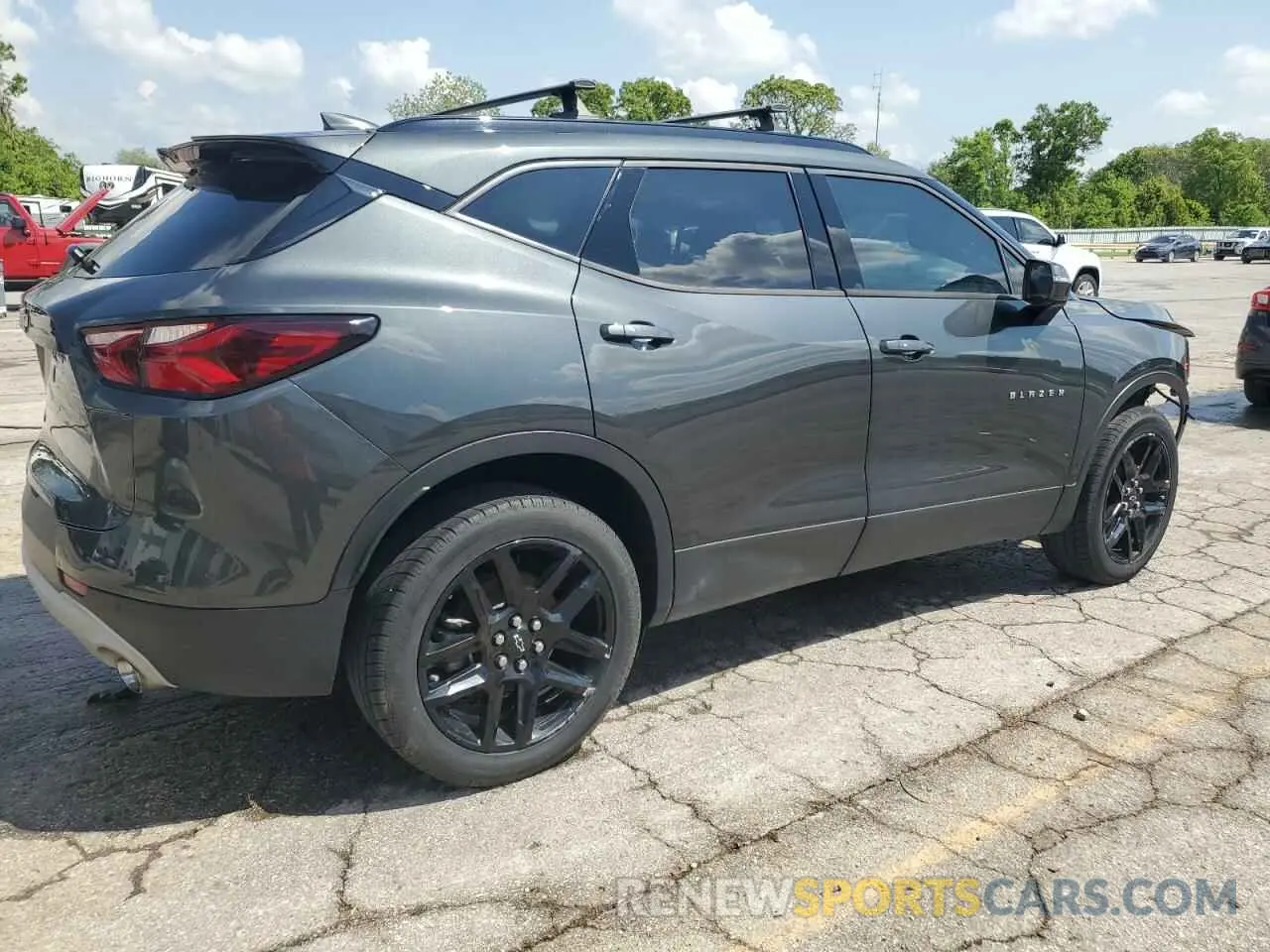 3 Photograph of a damaged car 3GNKBCRS4LS553134 CHEVROLET BLAZER 2020