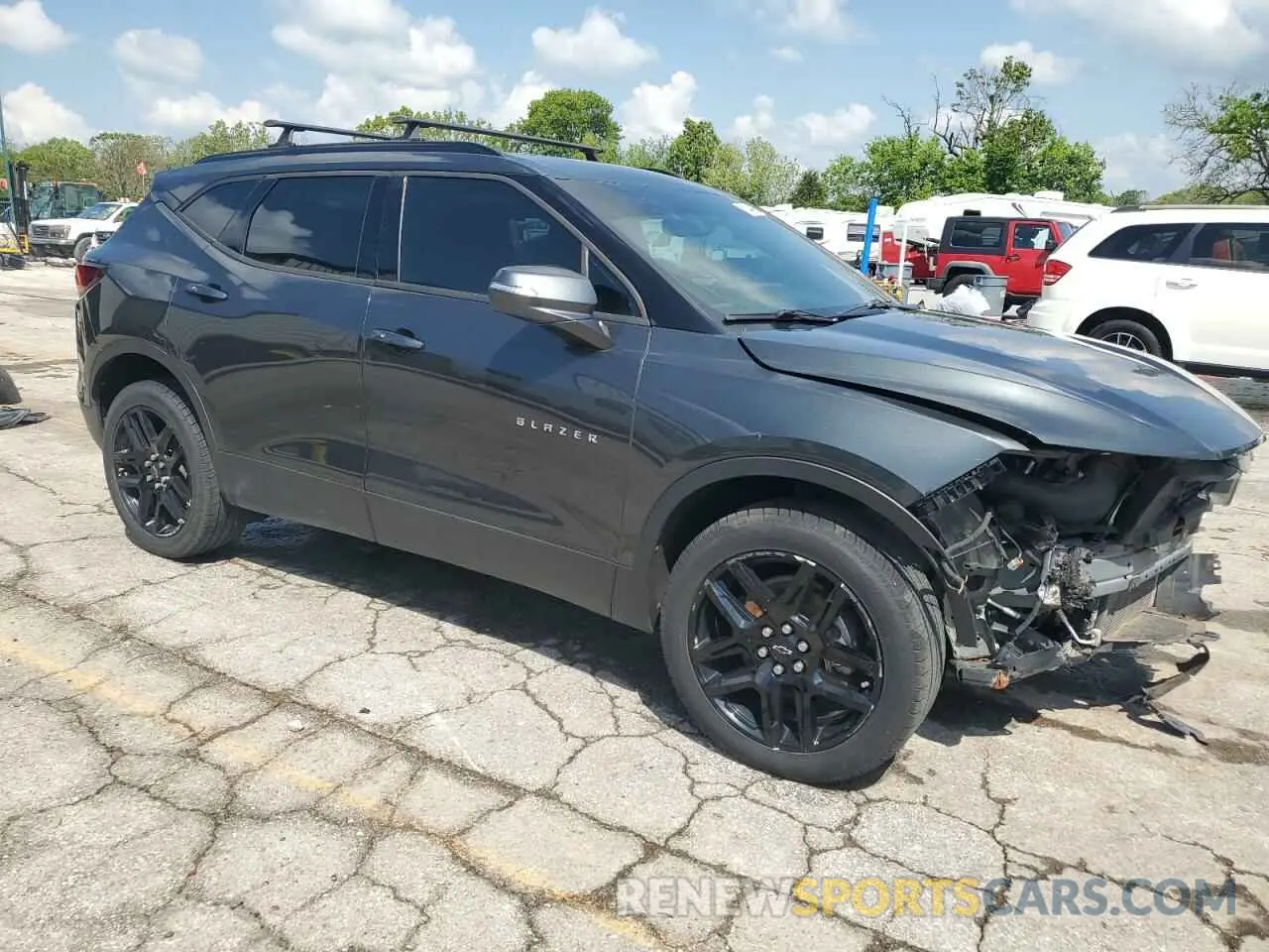 4 Photograph of a damaged car 3GNKBCRS4LS553134 CHEVROLET BLAZER 2020