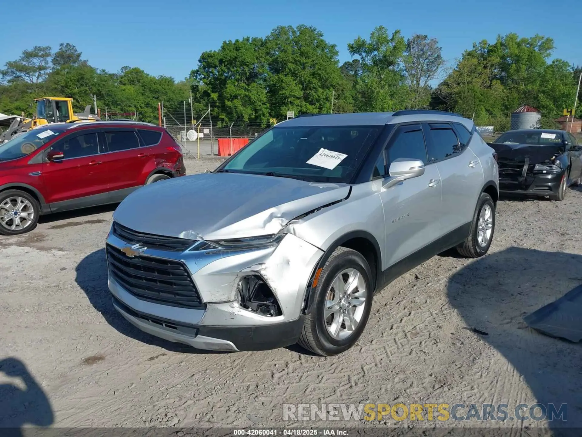 2 Photograph of a damaged car 3GNKBCRS4LS618919 CHEVROLET BLAZER 2020