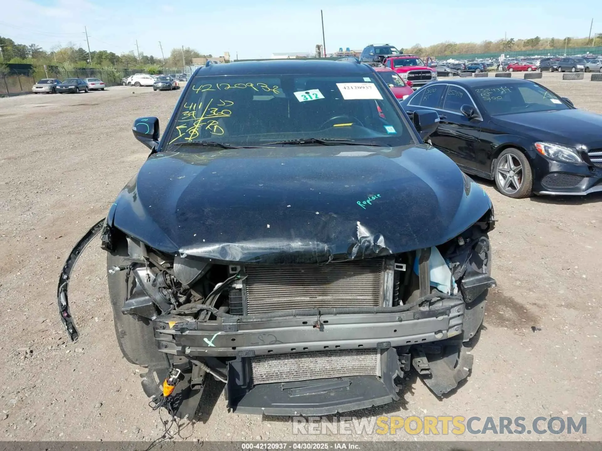 12 Photograph of a damaged car 3GNKBCRS4LS709995 CHEVROLET BLAZER 2020
