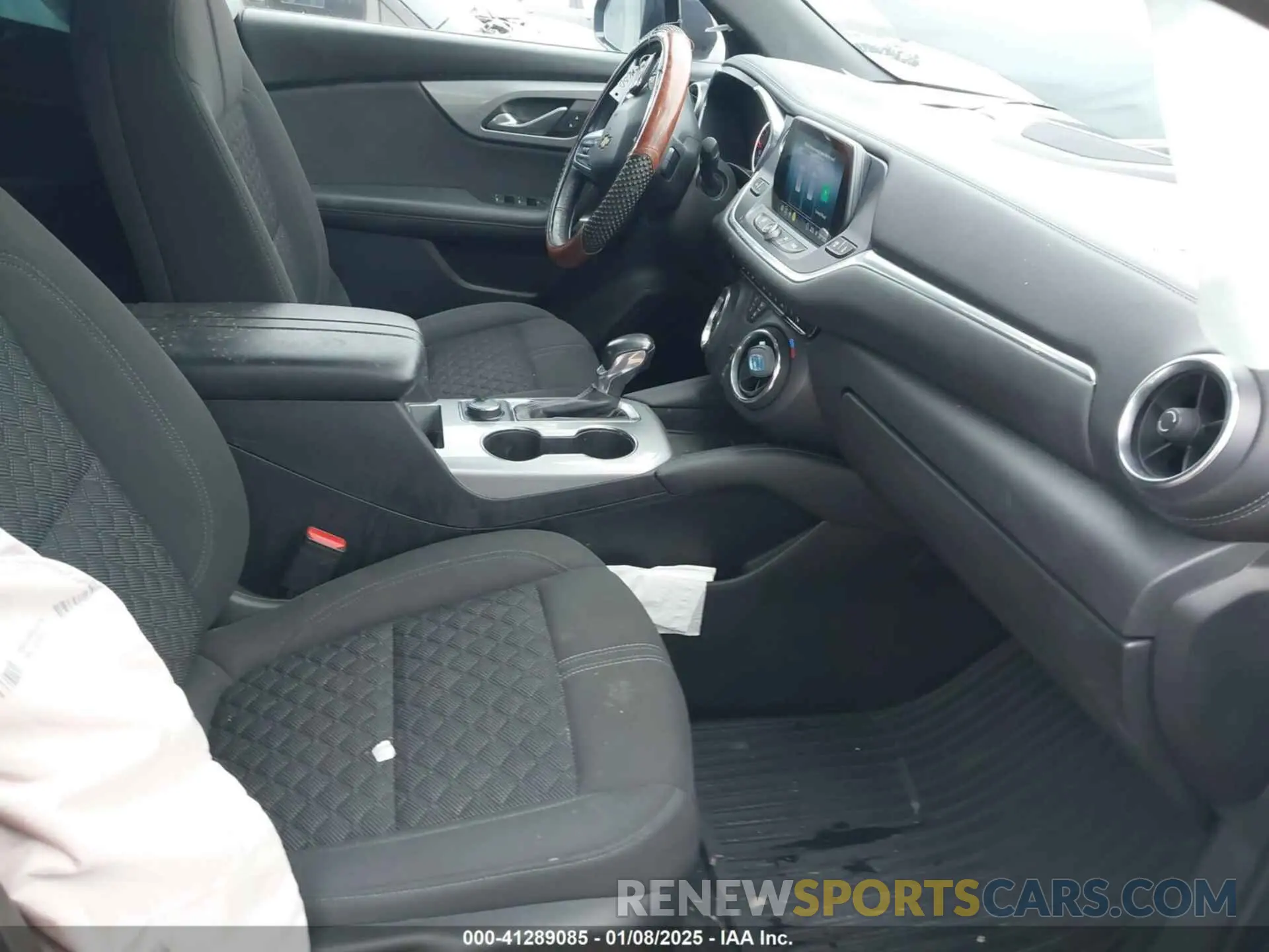 5 Photograph of a damaged car 3GNKBCRS6LS598916 CHEVROLET BLAZER 2020