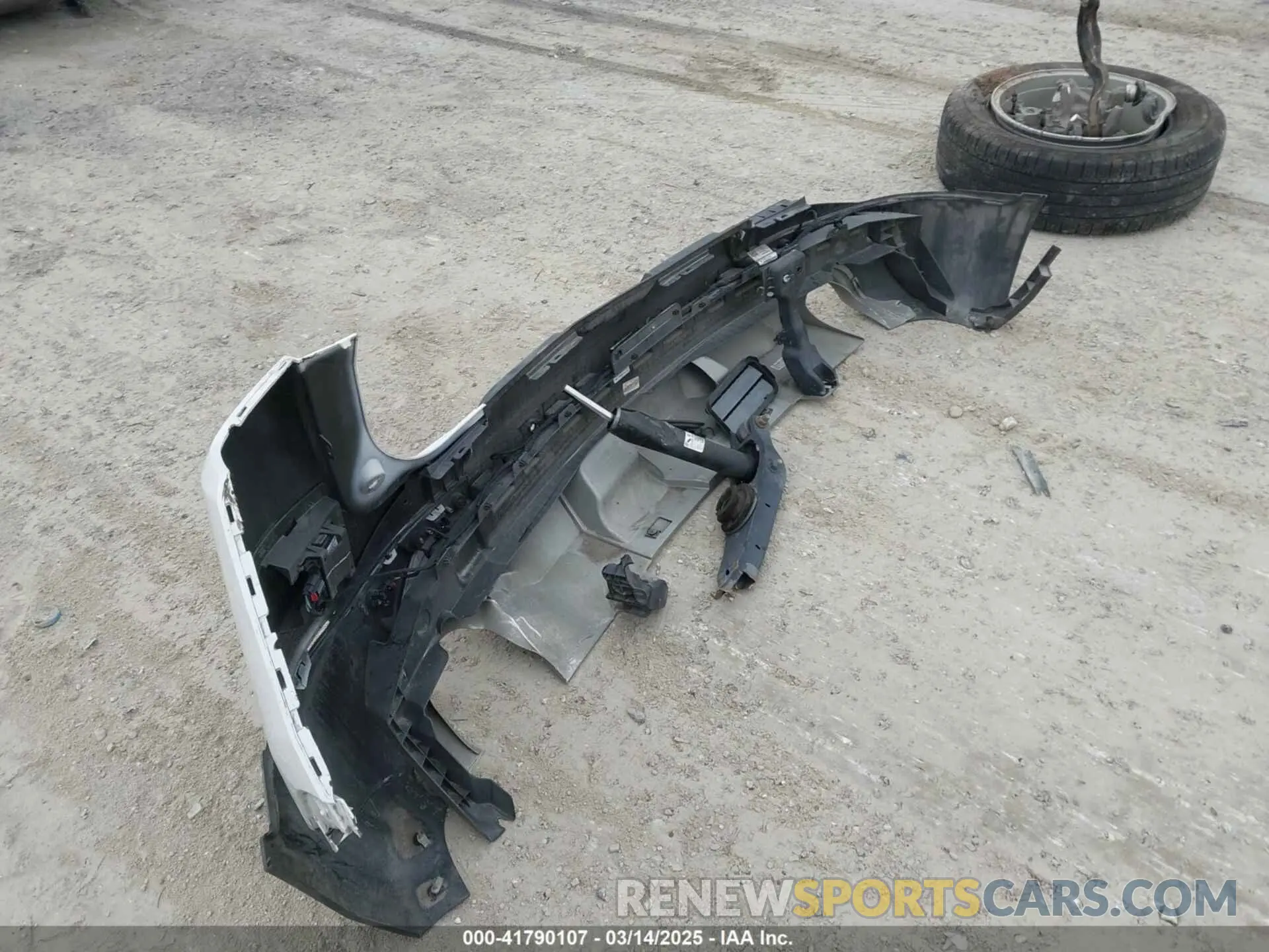 12 Photograph of a damaged car 3GNKBCRS7LS603556 CHEVROLET BLAZER 2020