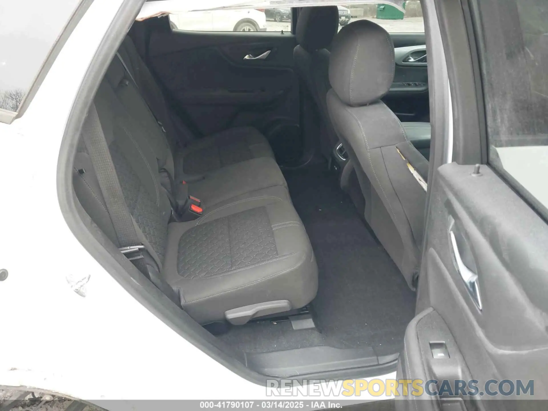 8 Photograph of a damaged car 3GNKBCRS7LS603556 CHEVROLET BLAZER 2020
